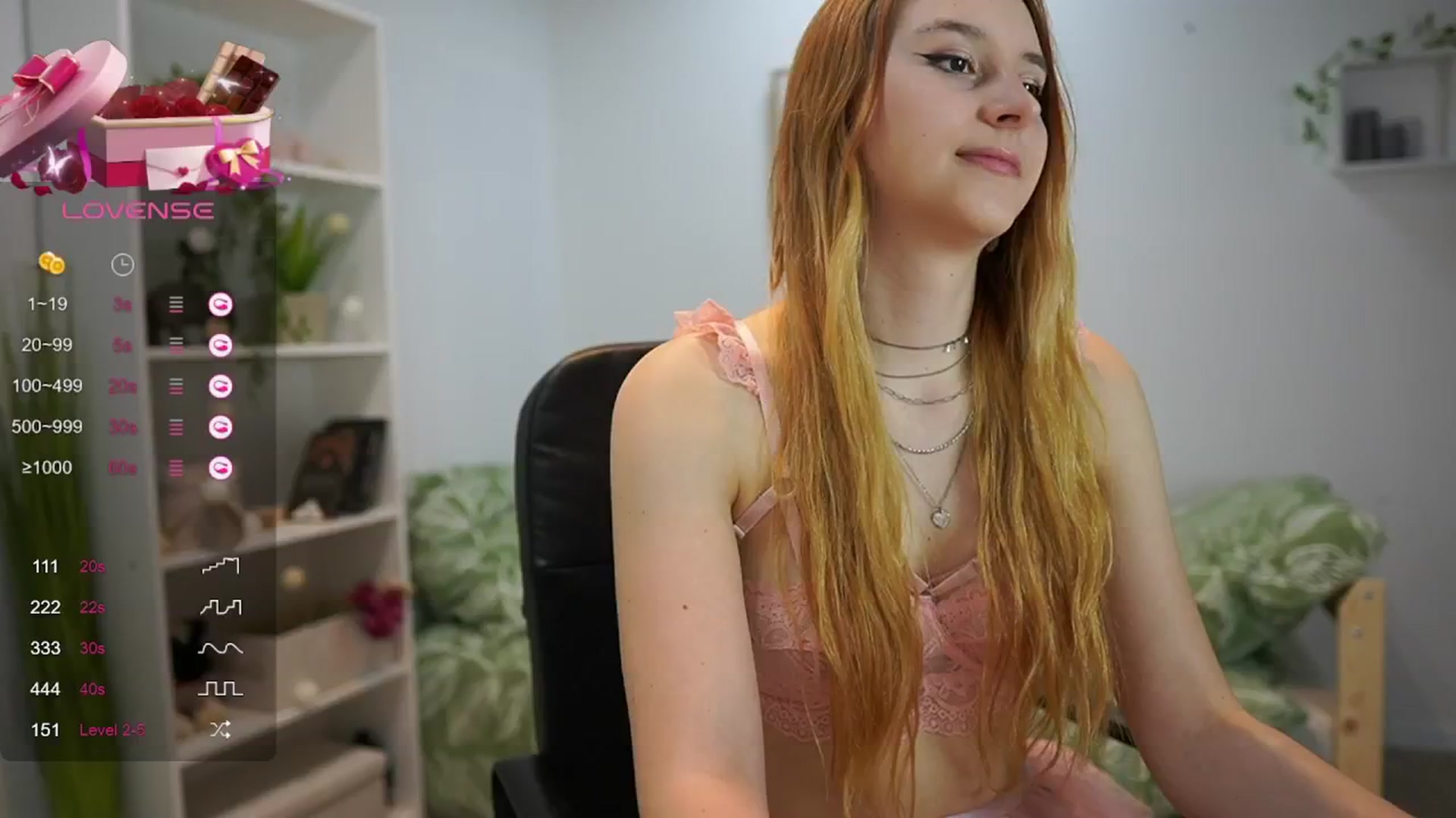 Gallery image thumbnail from Katei_England's myfreecams stream on, 05/20/2024, 10:47 image 4 of 20
