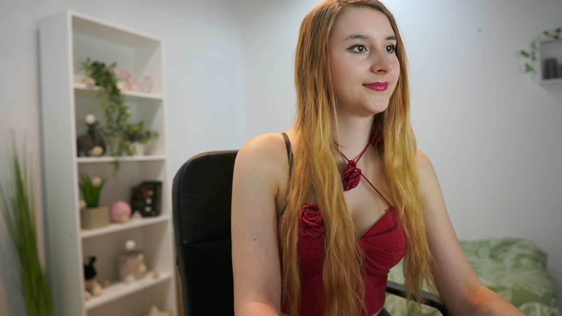 Gallery image thumbnail from Katei_England's myfreecams stream on, 06/04/2024, 09:41 image 11 of 20
