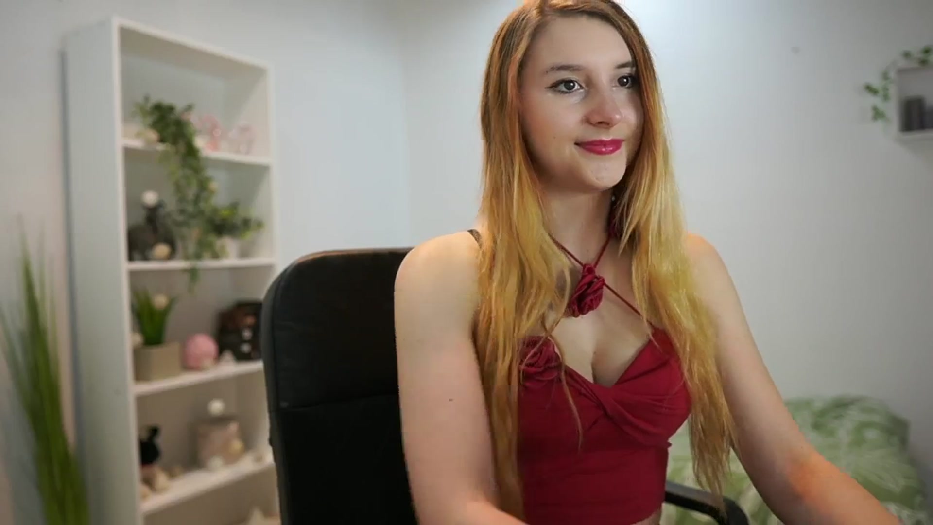 Gallery image thumbnail from Katei_England's myfreecams stream on, 06/04/2024, 09:41 image 4 of 20