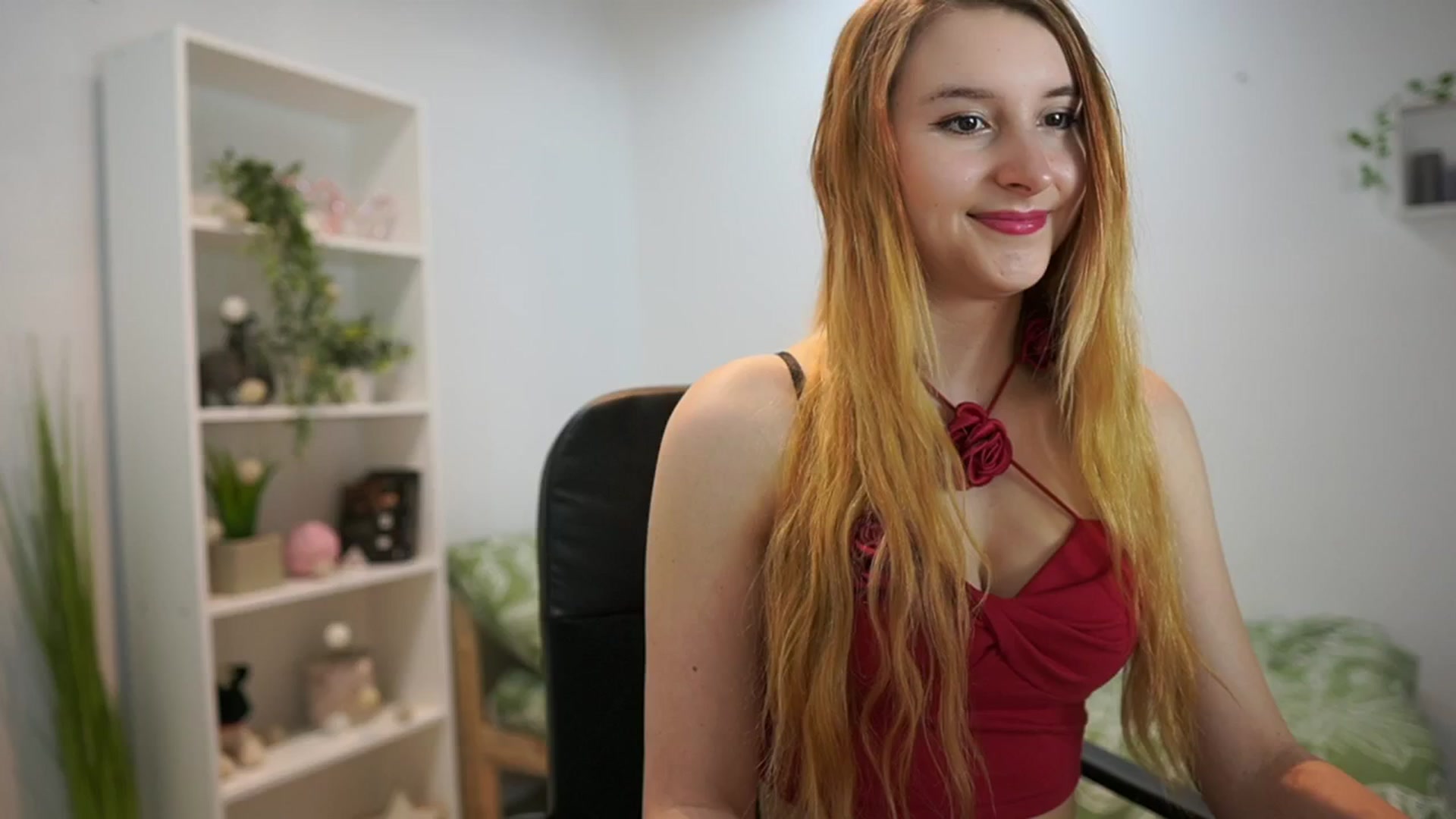 Gallery image thumbnail from Katei_England's myfreecams stream on, 06/04/2024, 11:16 image 5 of 20
