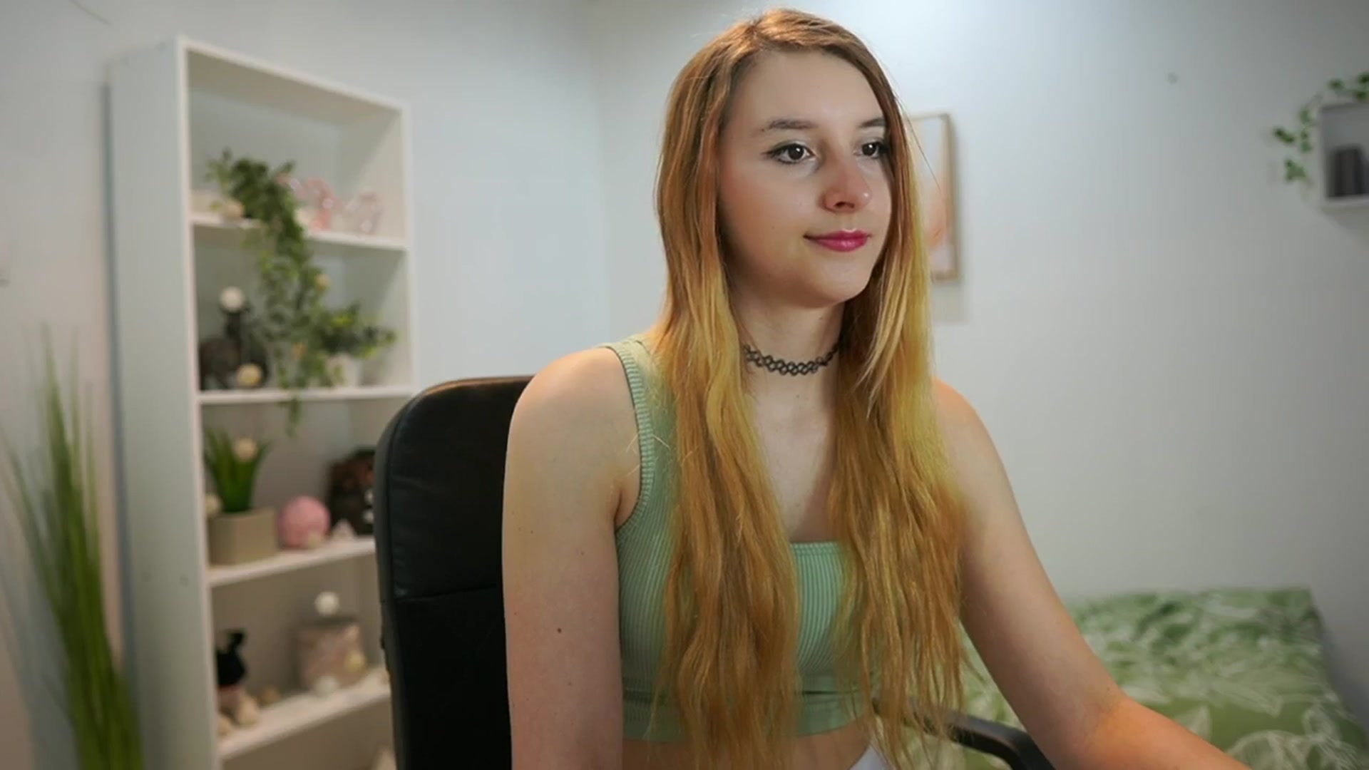 Gallery image thumbnail from Katei_England's myfreecams stream on, 06/05/2024, 09:47 image 5 of 20