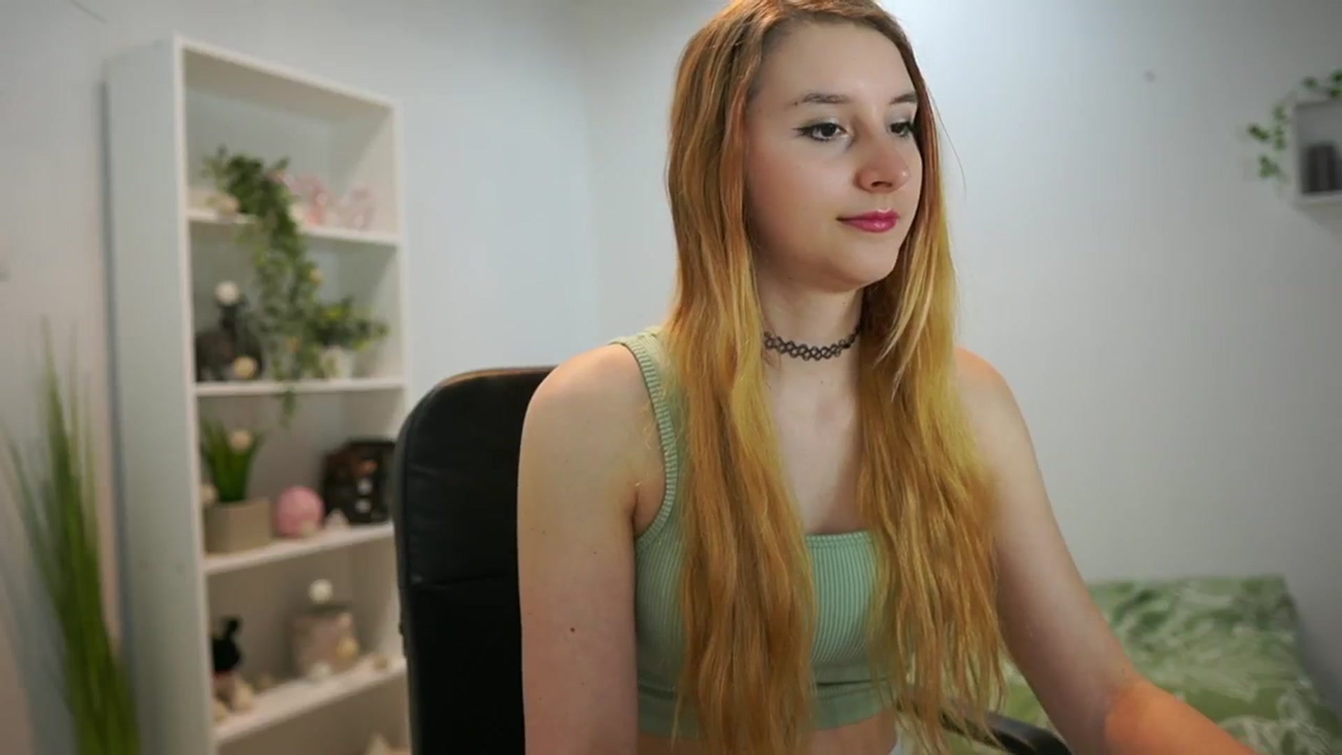 Gallery image thumbnail from Katei_England's myfreecams stream on, 06/05/2024, 09:47 image 2 of 20