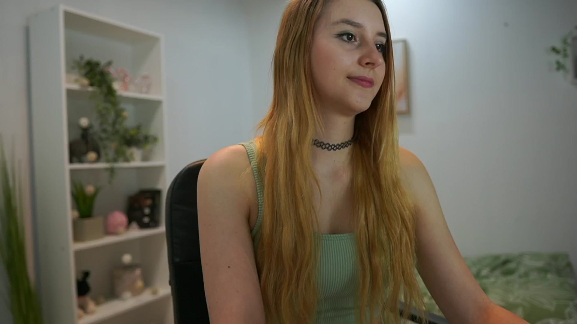 Gallery image thumbnail from Katei_England's myfreecams stream on, 06/05/2024, 11:46 image 17 of 20