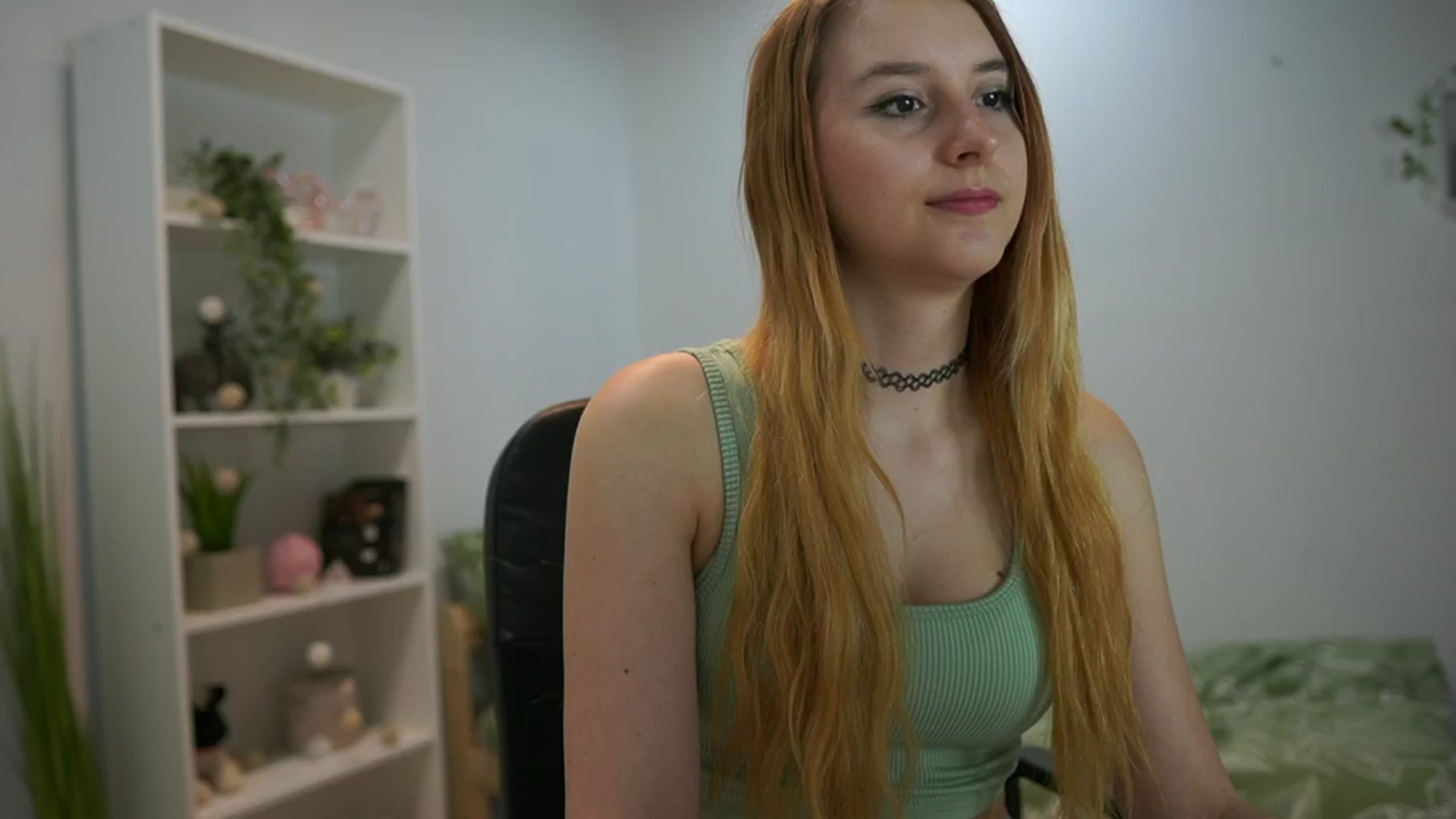 Gallery image thumbnail from Katei_England's myfreecams stream on, 06/05/2024, 11:46 image 6 of 20