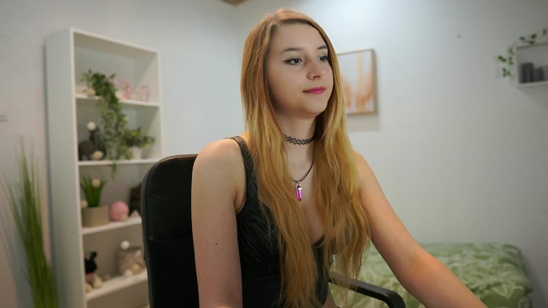 Gallery image thumbnail from Katei_England's myfreecams stream on, 06/06/2024, 10:56 image 6 of 20