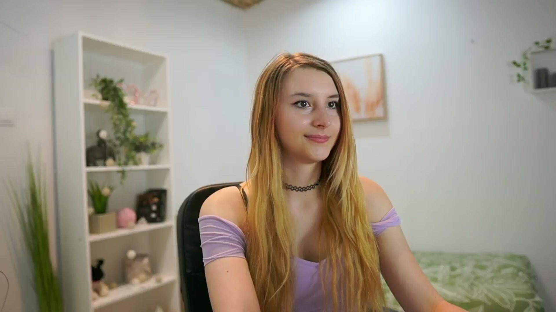 Gallery image thumbnail from Katei_England's myfreecams stream on, 06/10/2024, 14:53 image 19 of 20
