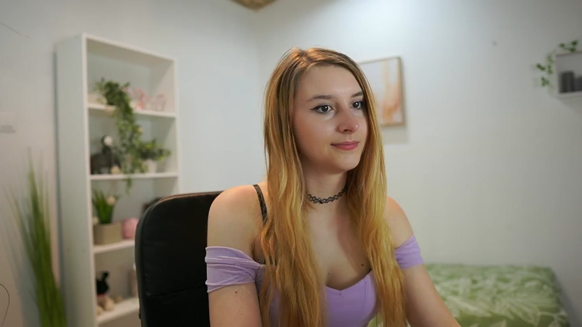Gallery image thumbnail from Katei_England's myfreecams stream on, 06/10/2024, 14:53 image 3 of 20