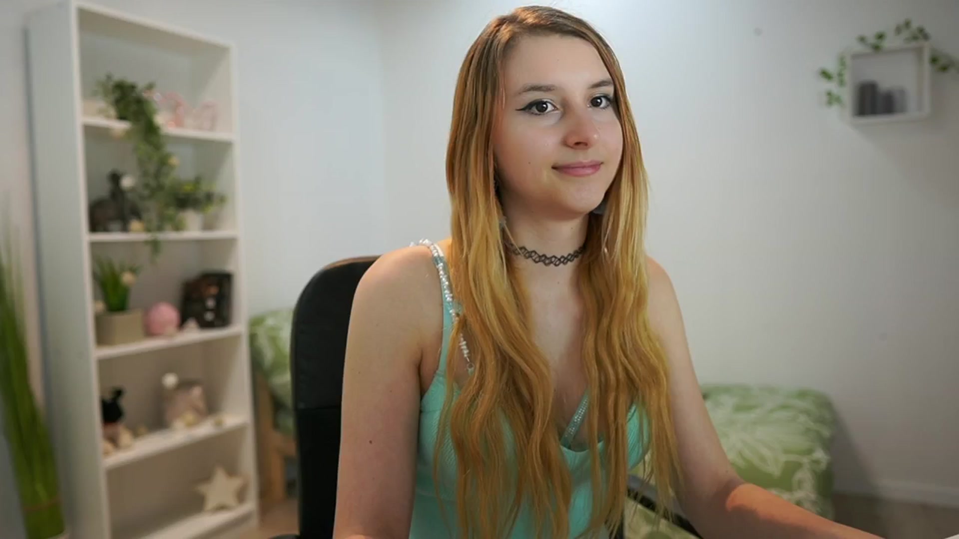 Gallery image thumbnail from Katei_England's myfreecams stream on, 06/12/2024, 12:25 image 20 of 20