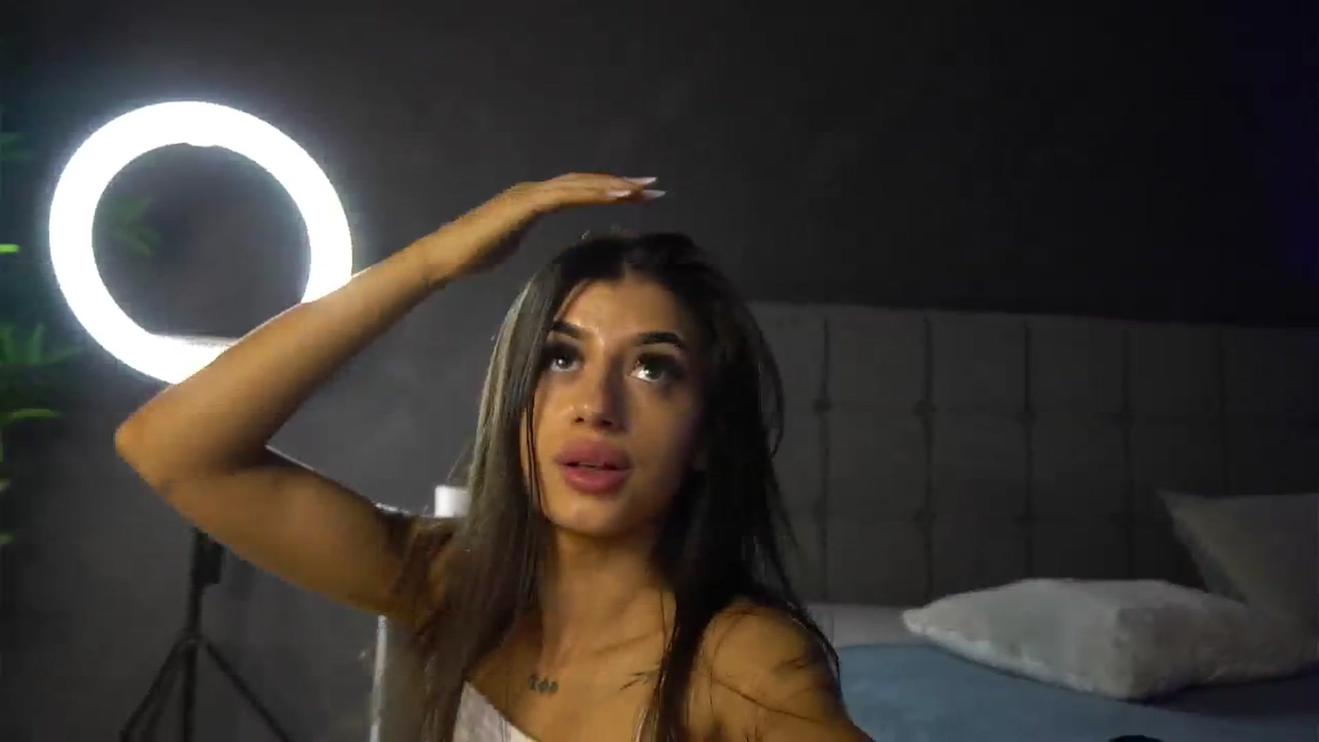 Gallery image thumbnail from KatelynSparks's myfreecams stream on, 08/06/2025, 13:30 image 18 of 20