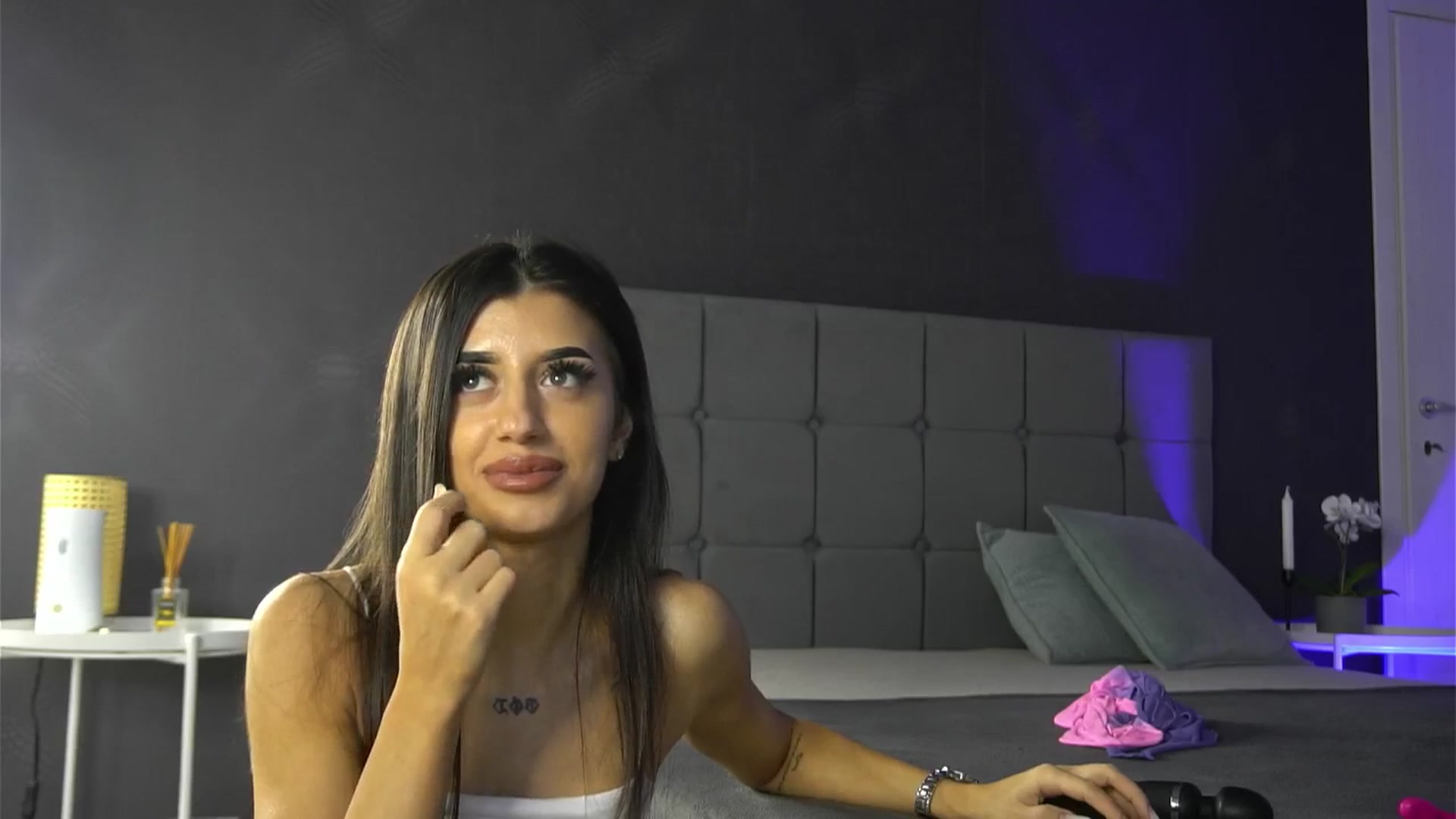 Gallery image thumbnail from KatelynSparks's myfreecams stream on, 08/13/2025, 11:51 image 16 of 20