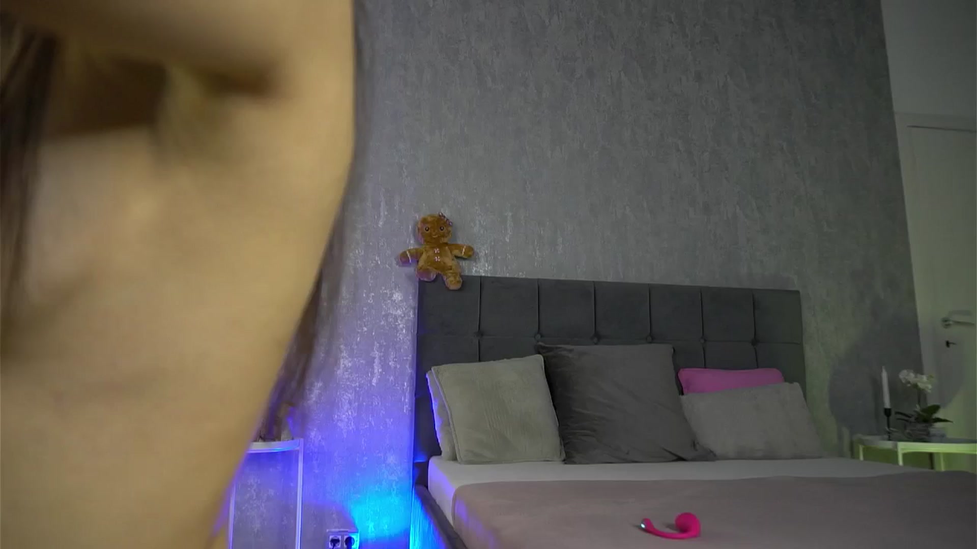 Gallery image thumbnail from KatelynSparks's myfreecams stream on, 12/31/2025, 11:57 image 7 of 20