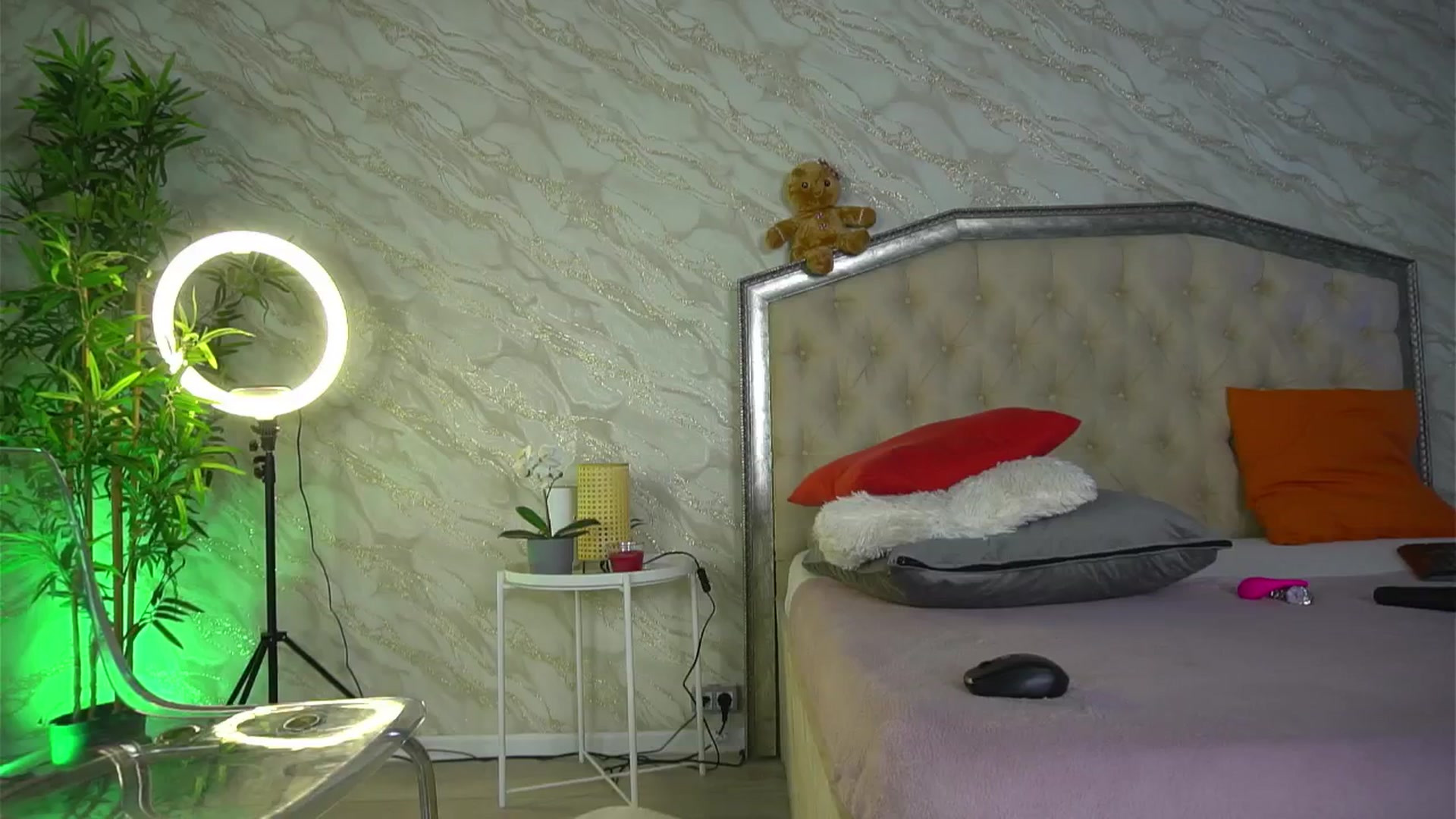 Gallery image thumbnail from KatelynSparks's myfreecams stream on, 03/09/2026, 14:20 image 5 of 20