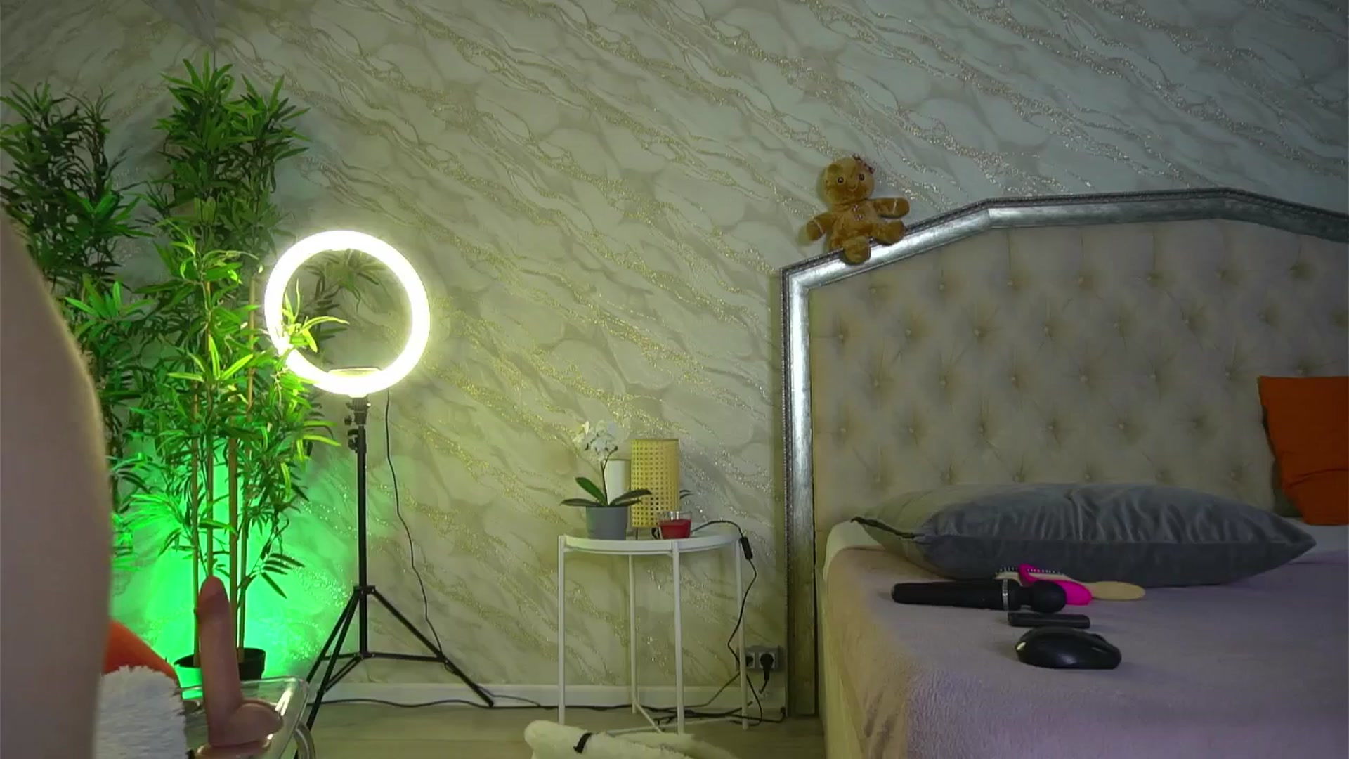 Gallery image thumbnail from KatelynSparks's myfreecams stream on, 03/12/2026, 10:39 image 15 of 20