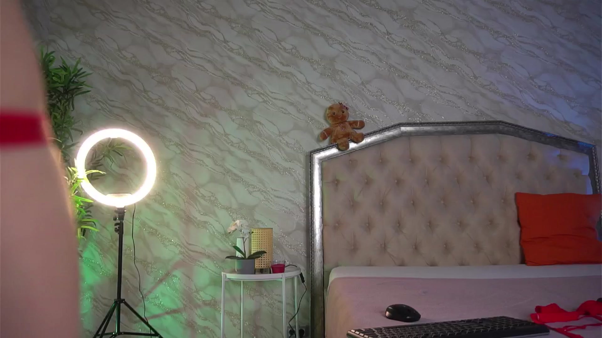 Gallery image thumbnail from KatelynSparks's myfreecams stream on, 03/17/2026, 12:04 image 3 of 20