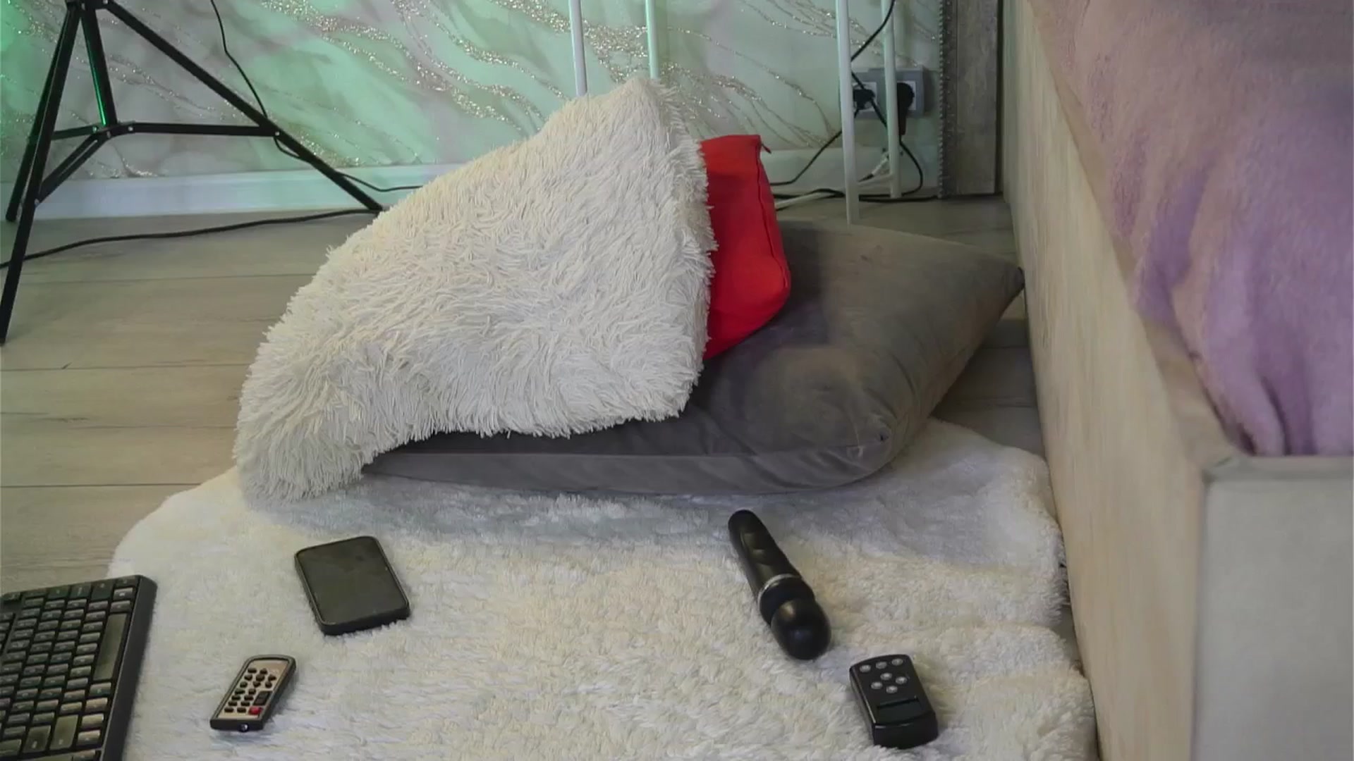 Gallery image thumbnail from KatelynSparks's myfreecams stream on, 03/27/2026, 13:35 image 13 of 20
