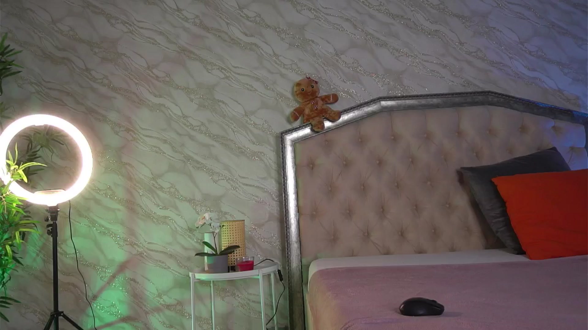 Gallery image thumbnail from KatelynSparks's myfreecams stream on, 03/28/2026, 09:09 image 13 of 20