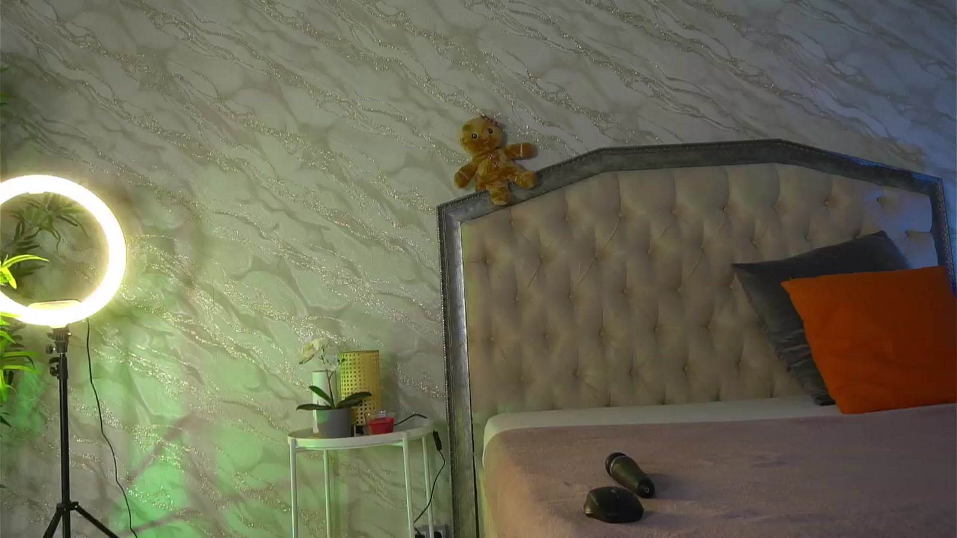 Gallery image thumbnail from KatelynSparks's myfreecams stream on, 03/28/2026, 10:49 image 3 of 20