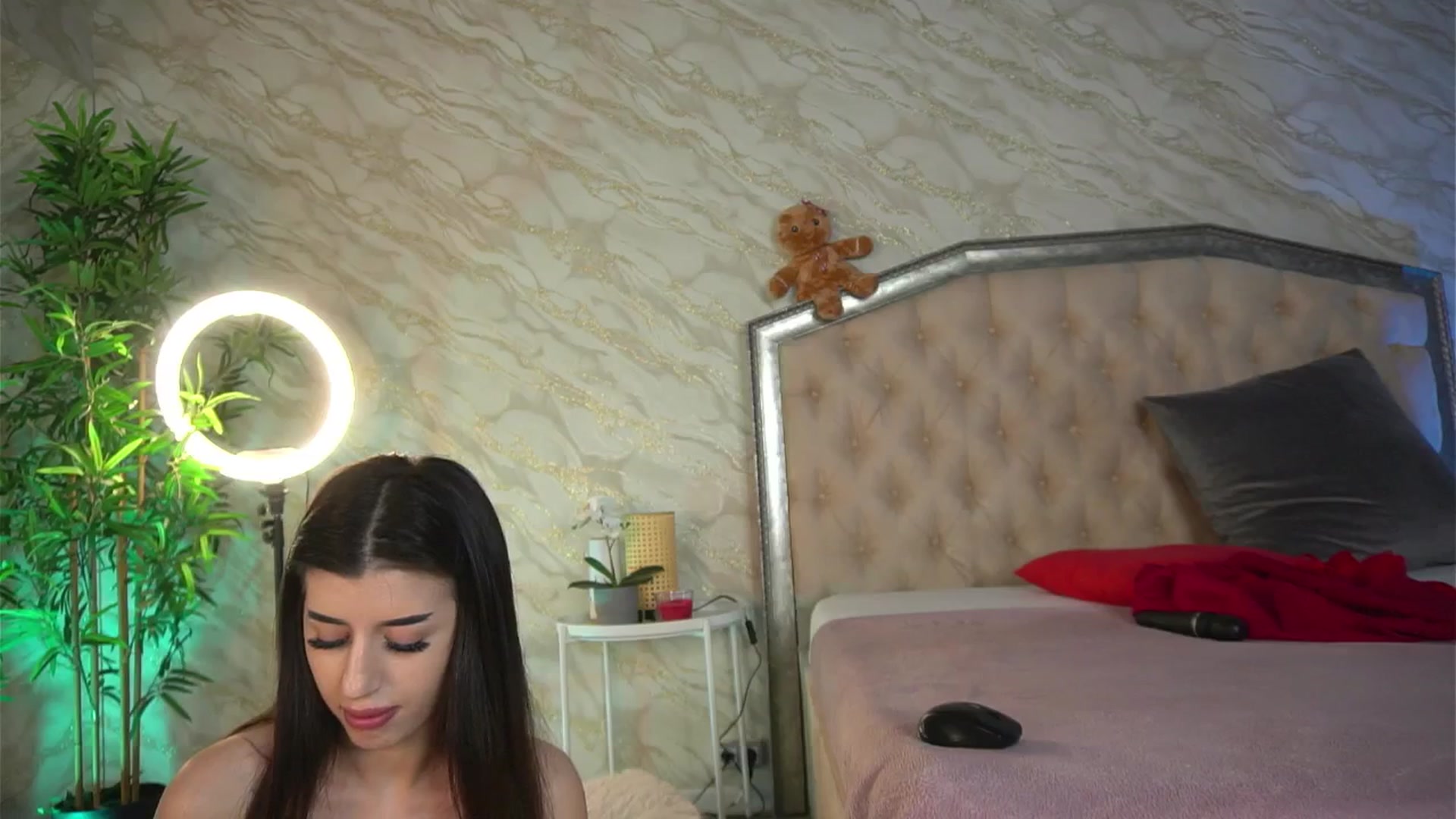 Gallery image thumbnail from KatelynSparks's myfreecams stream on, 04/02/2026, 12:01 image 17 of 20