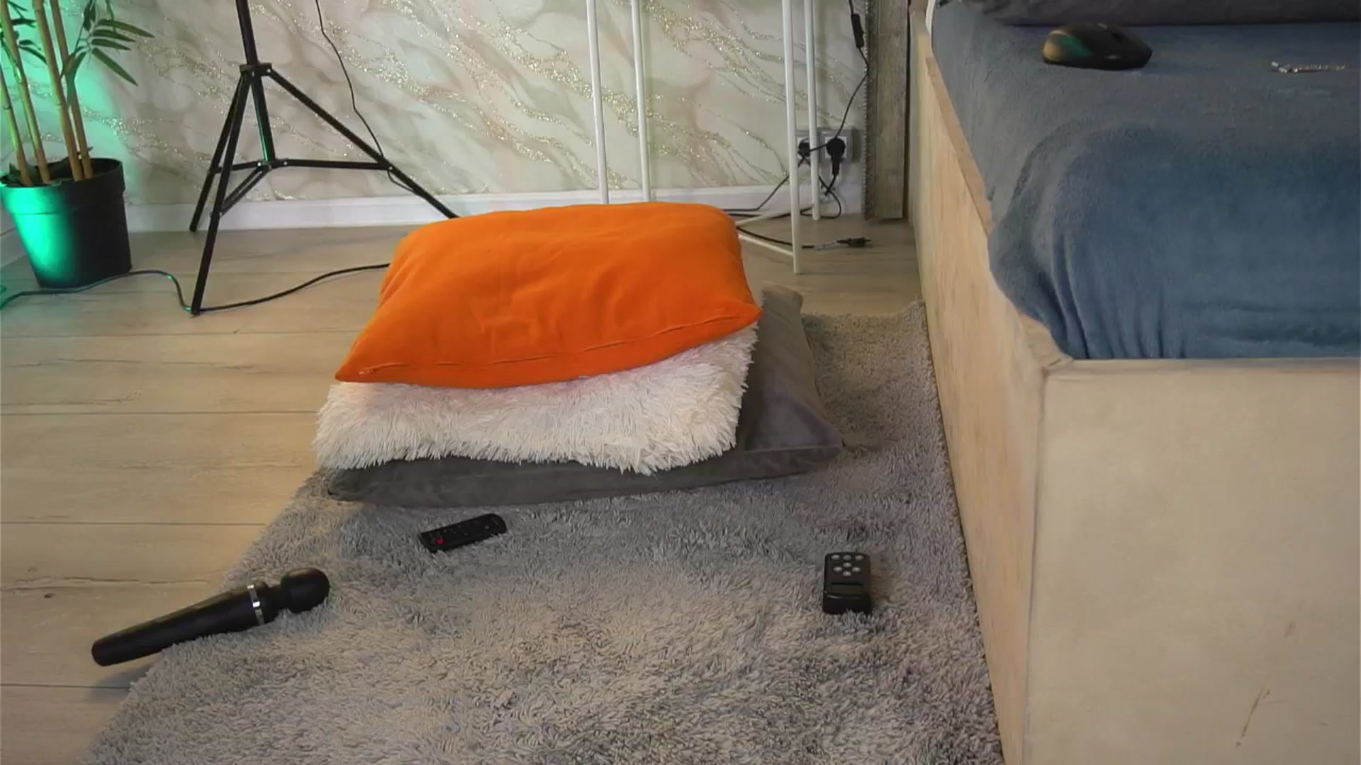 Gallery image thumbnail from KatelynSparks's myfreecams stream on, 04/18/2026, 12:20 image 12 of 20