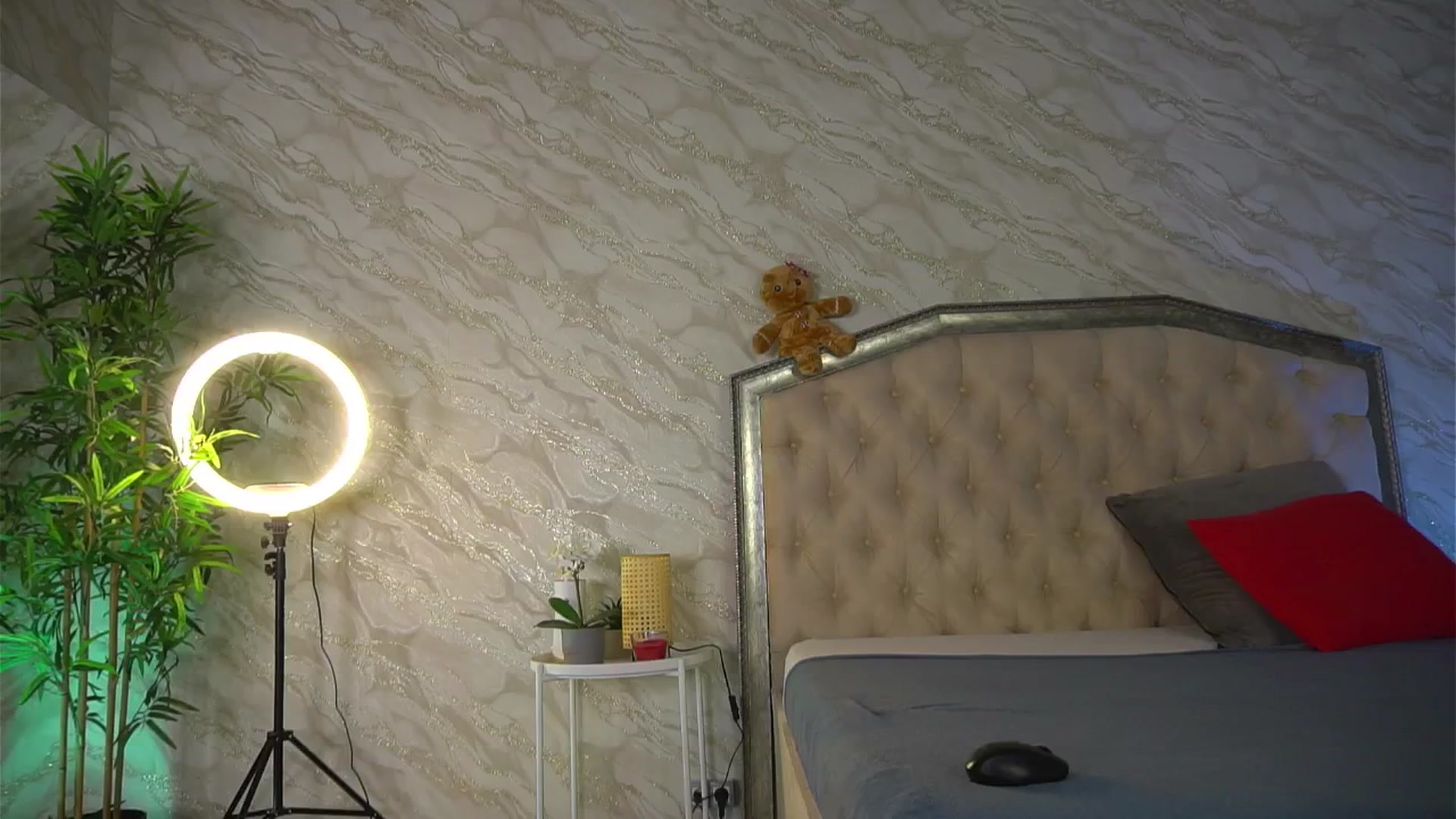 Gallery image thumbnail from KatelynSparks's myfreecams stream on, 04/23/2026, 11:55 image 4 of 20