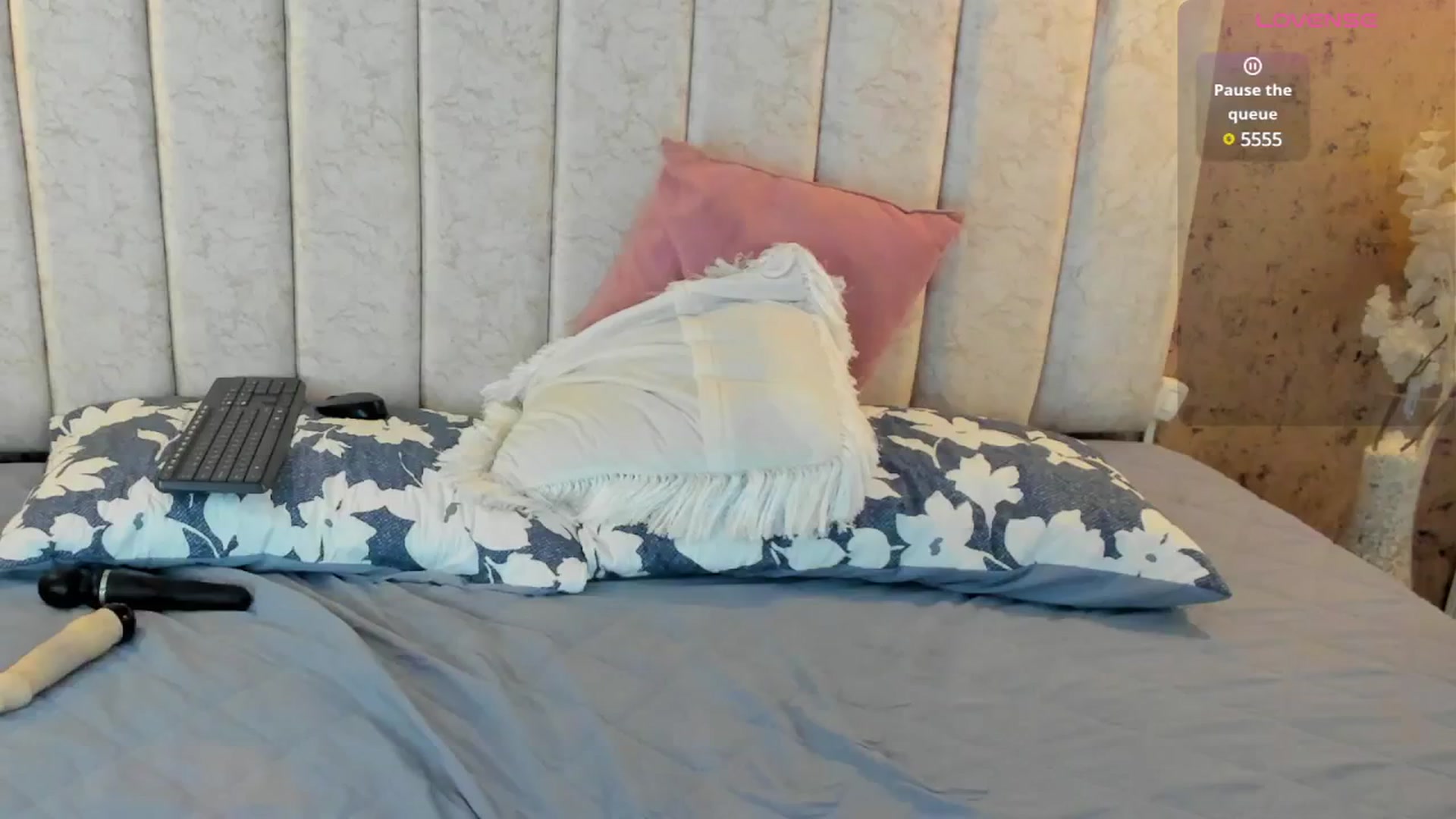Gallery image thumbnail from Kathe_Lu's myfreecams stream on, 04/27/2025, 22:25 image 17 of 20