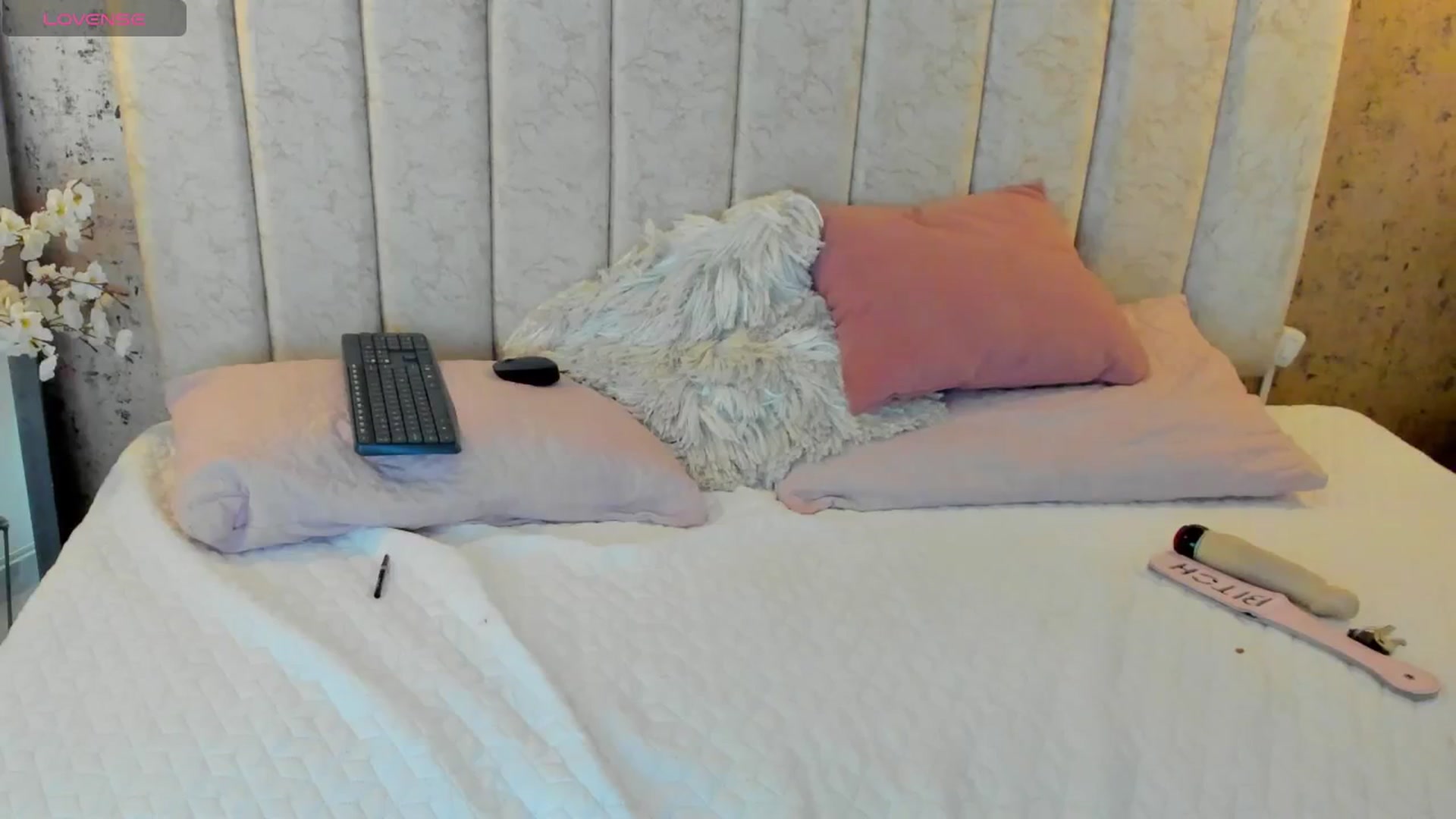 Gallery image thumbnail from Kathe_Lu's myfreecams stream on, 07/03/2025, 24:17 image 12 of 20