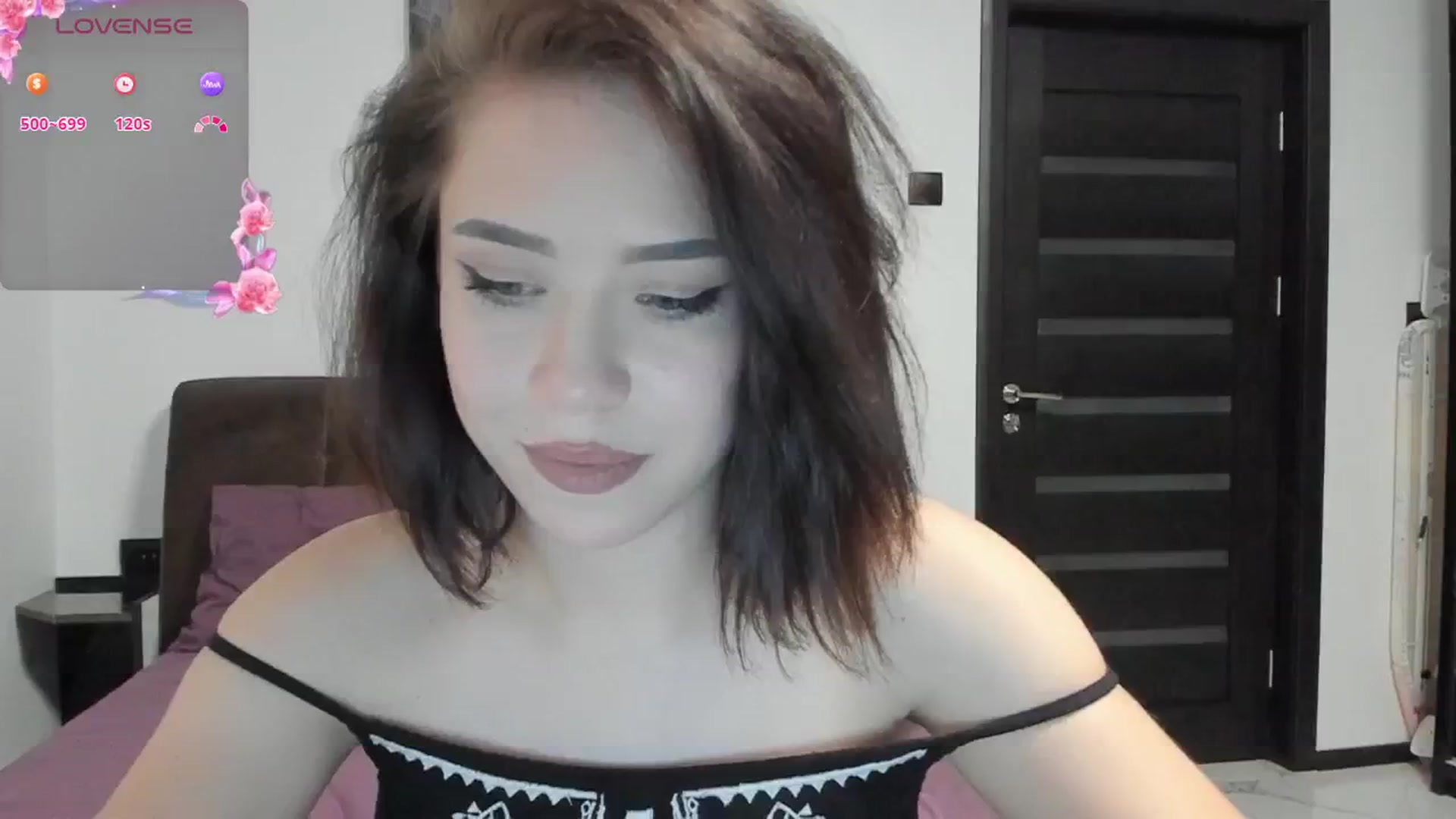 Gallery image thumbnail from Katherin's myfreecams stream on, 06/16/2024, 17:54 image 18 of 20