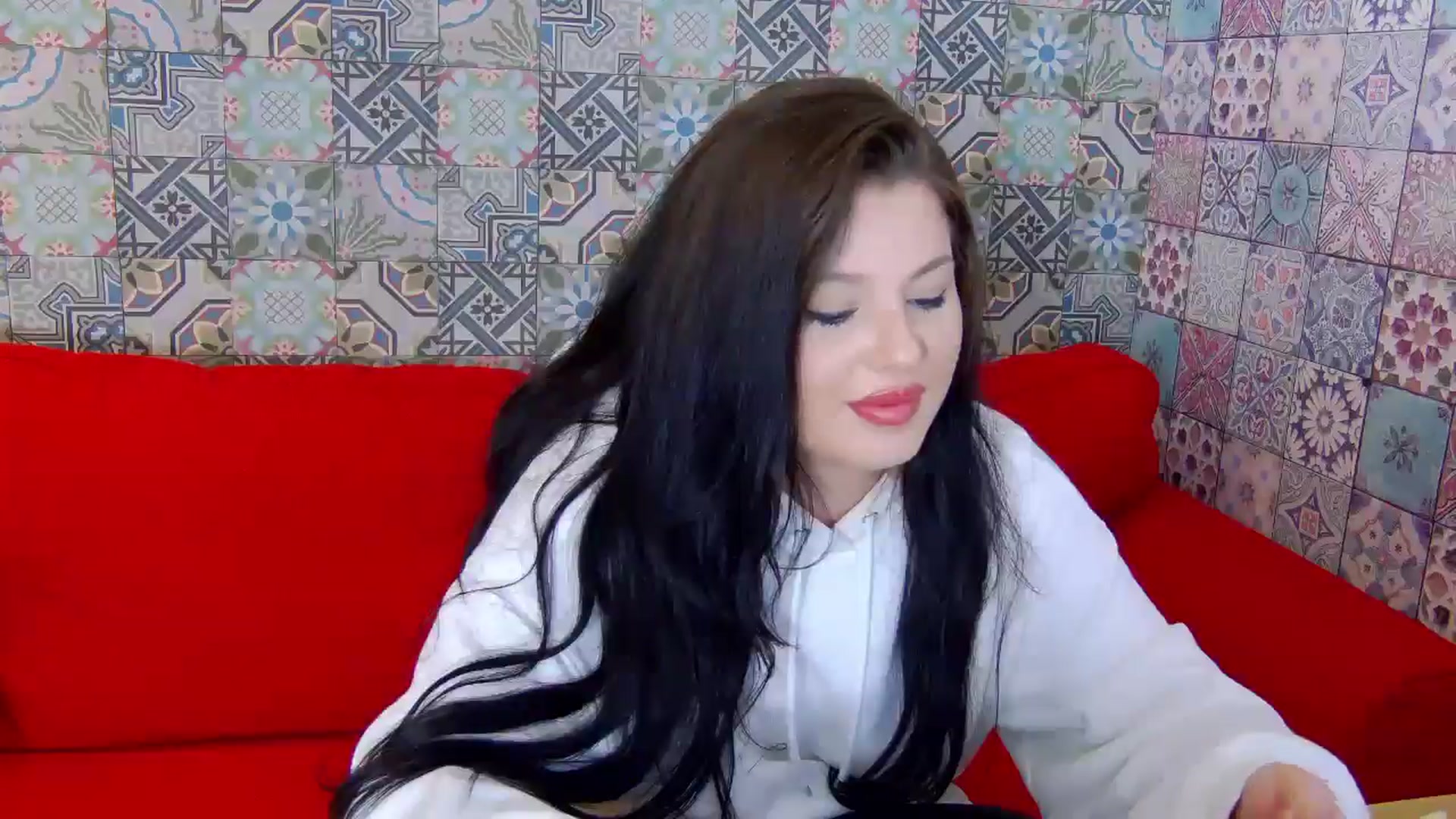 Gallery image thumbnail from Katherine's myfreecams stream on, 05/10/2026, 24:19 image 16 of 20