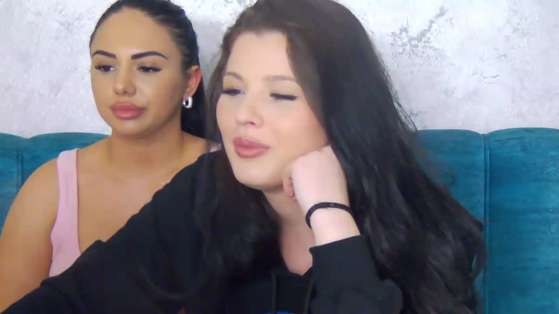 Gallery image thumbnail from Katherine's myfreecams stream on, 05/22/2026, 20:14 image 16 of 20