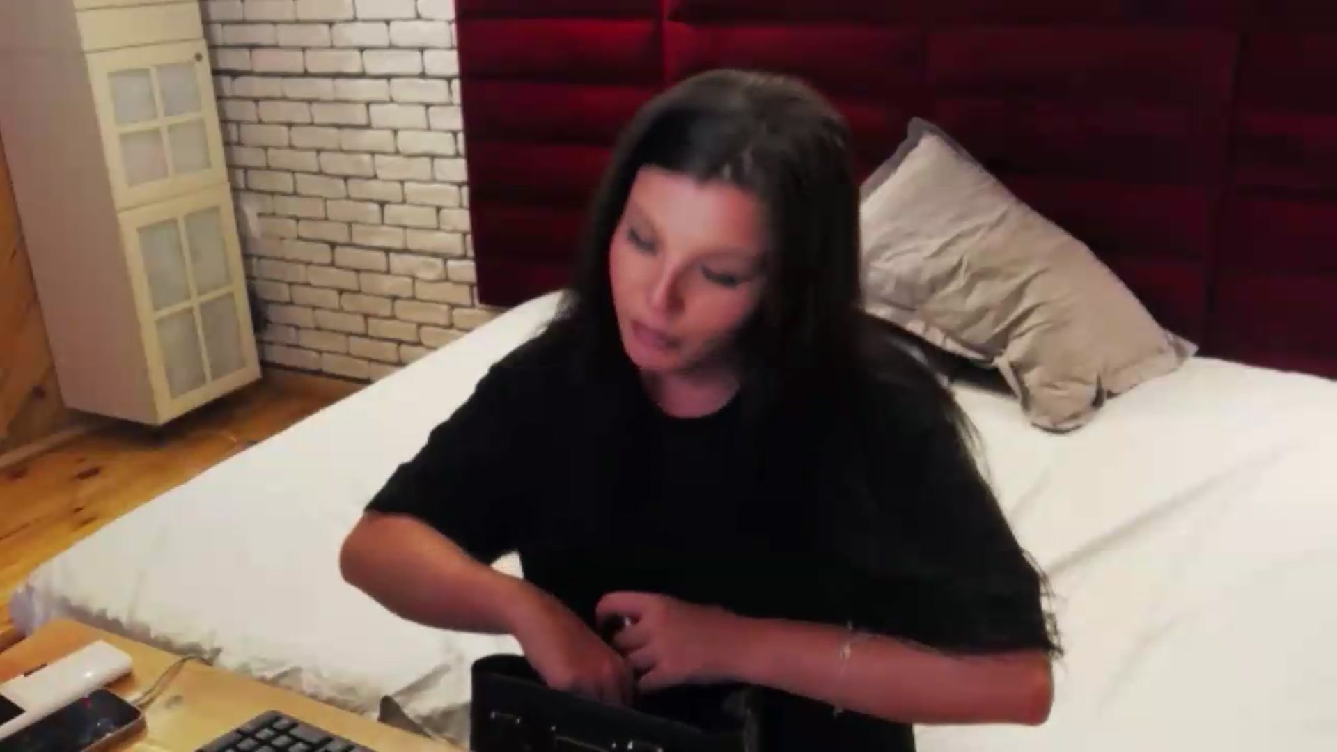 Gallery image thumbnail from Katherine's myfreecams stream on, 07/24/2026, 24:46 image 11 of 20