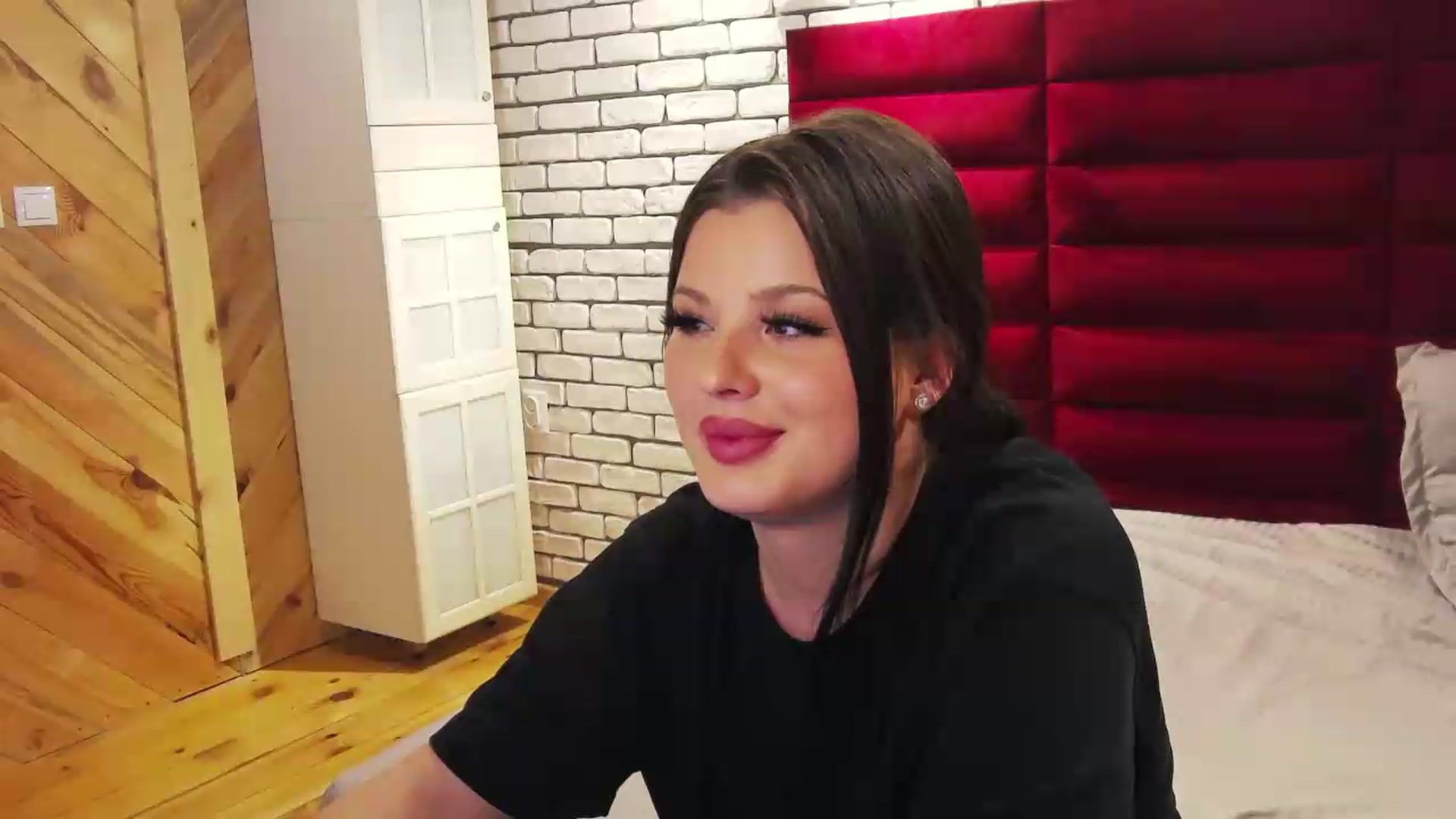 Gallery image thumbnail from Katherine's myfreecams stream on, 09/07/2026, 22:56 image 19 of 20