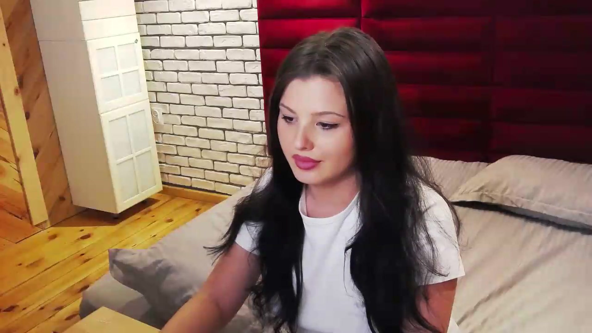 Gallery image thumbnail from Katherine's myfreecams stream on, 09/09/2026, 20:44 image 12 of 20