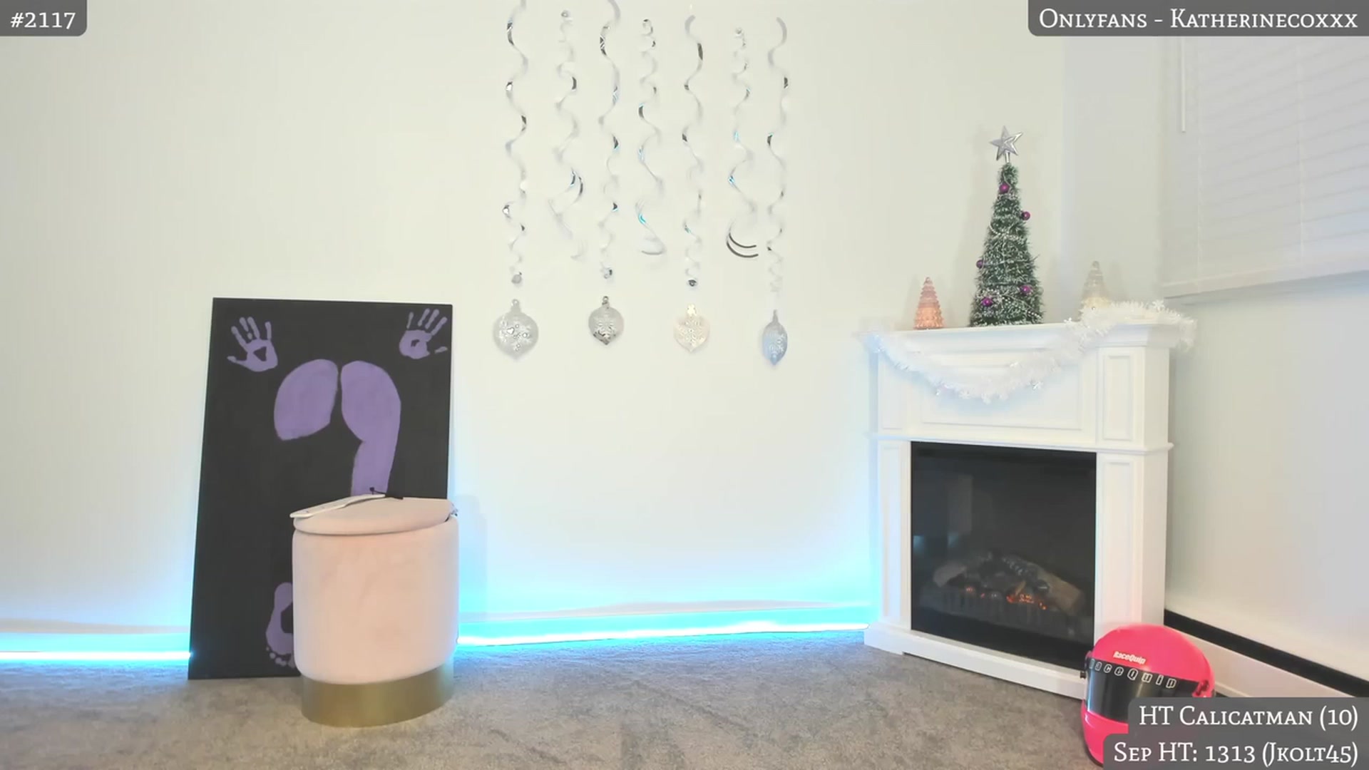 Gallery image thumbnail from KatherineCox's myfreecams stream on, 11/22/2022, 03:20 image 1 of 20