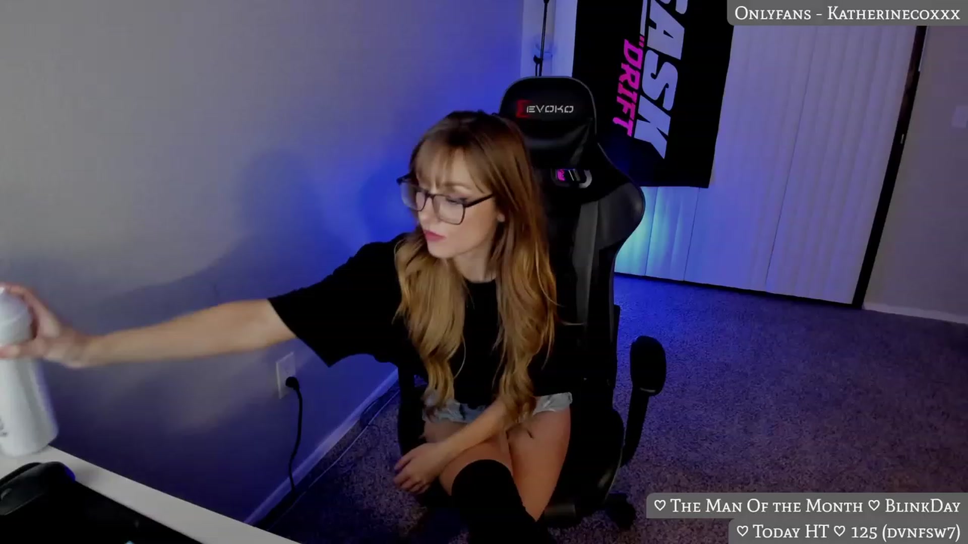 Gallery image thumbnail from KatherineCox's myfreecams stream on, 01/20/2023, 02:09 image 19 of 20