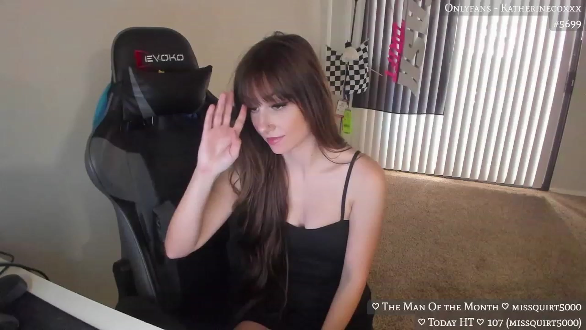 Gallery image thumbnail from KatherineCox's myfreecams stream on, 04/05/2023, 20:58 image 14 of 20