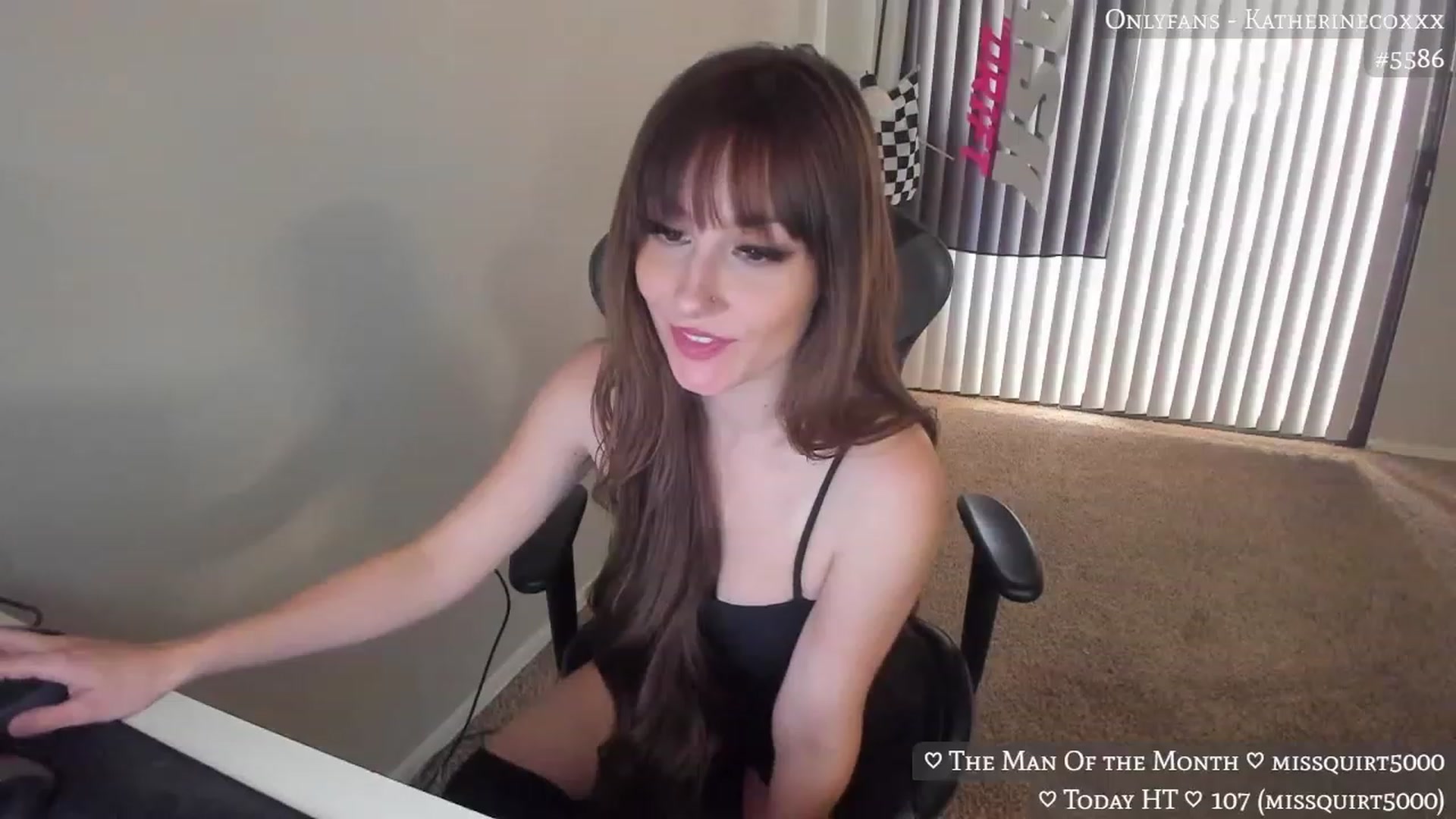 Gallery image thumbnail from KatherineCox's myfreecams stream on, 04/05/2023, 20:58 image 17 of 20