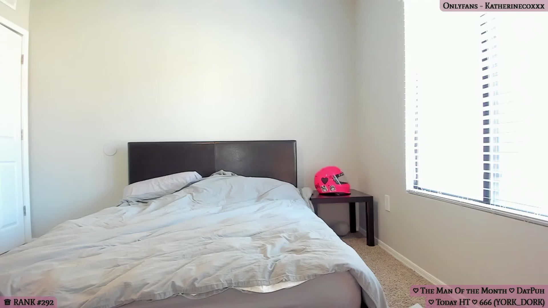 Gallery image thumbnail from KatherineCox's myfreecams stream on, 05/13/2023, 22:46 image 2 of 20