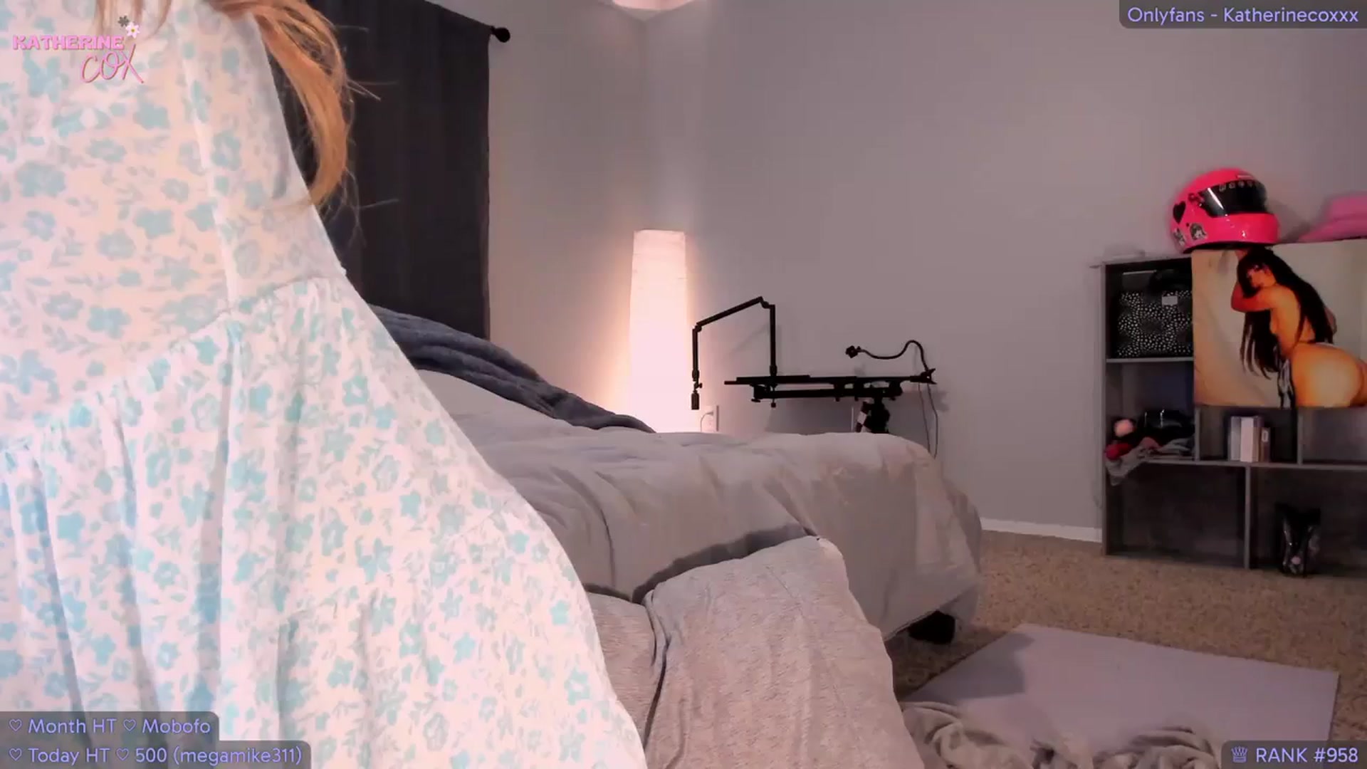 Gallery image thumbnail from KatherineCox's myfreecams stream on, 04/03/2024, 24:35 image 19 of 20