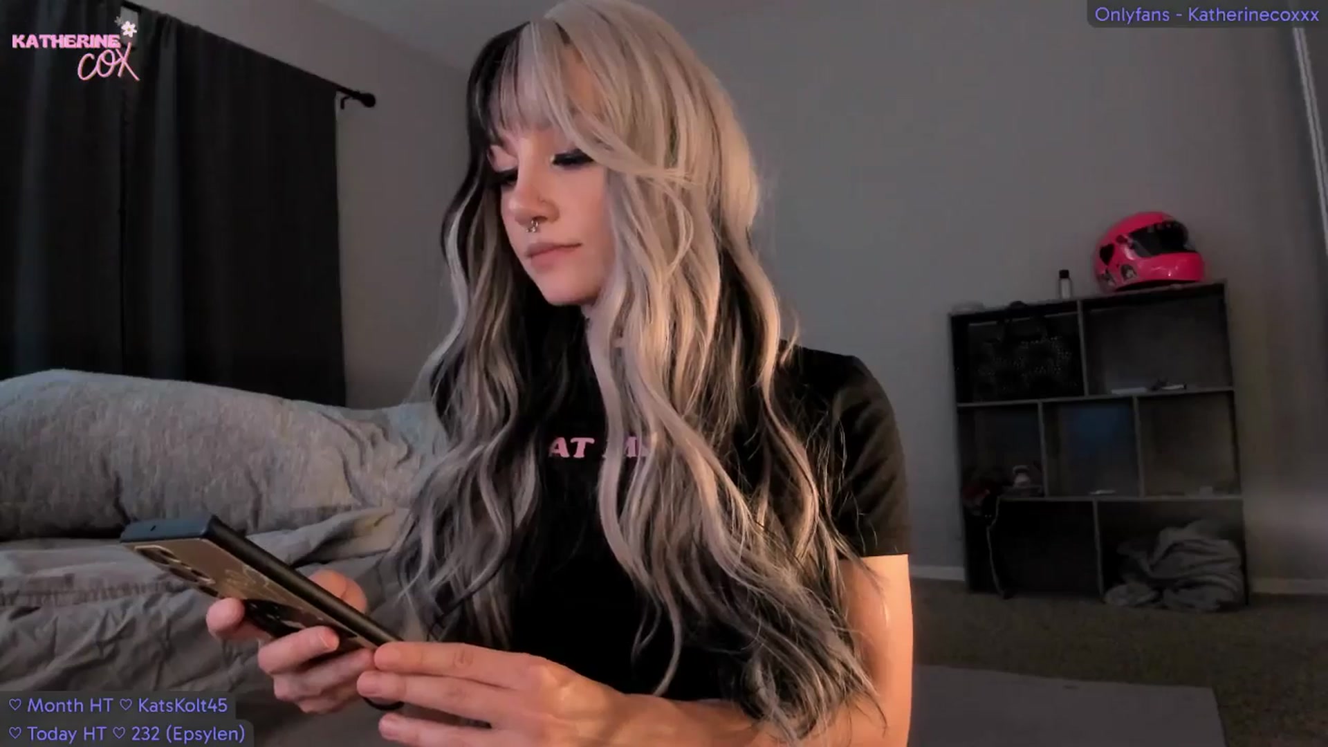 Gallery image thumbnail from KatherineCox's myfreecams stream on, 04/19/2024, 06:01 image 4 of 20