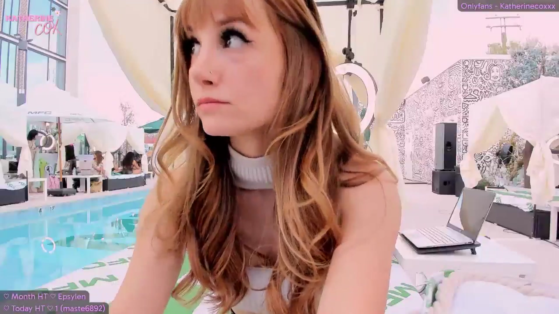 Gallery image thumbnail from KatherineCox's myfreecams stream on, 05/20/2024, 23:55 image 12 of 20