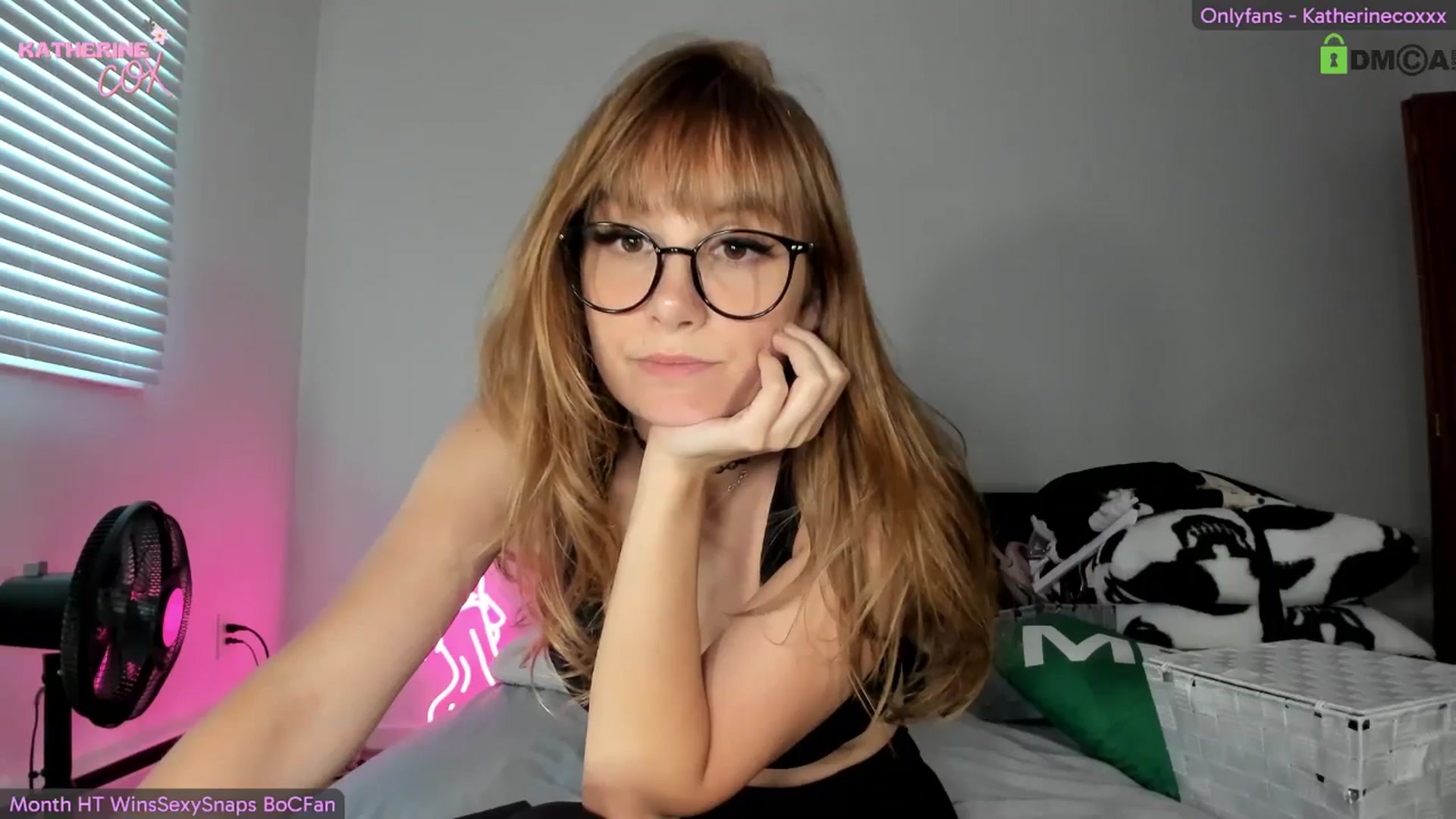 Gallery image thumbnail from KatherineCox's myfreecams stream on, 08/09/2024, 24:51 image 13 of 20