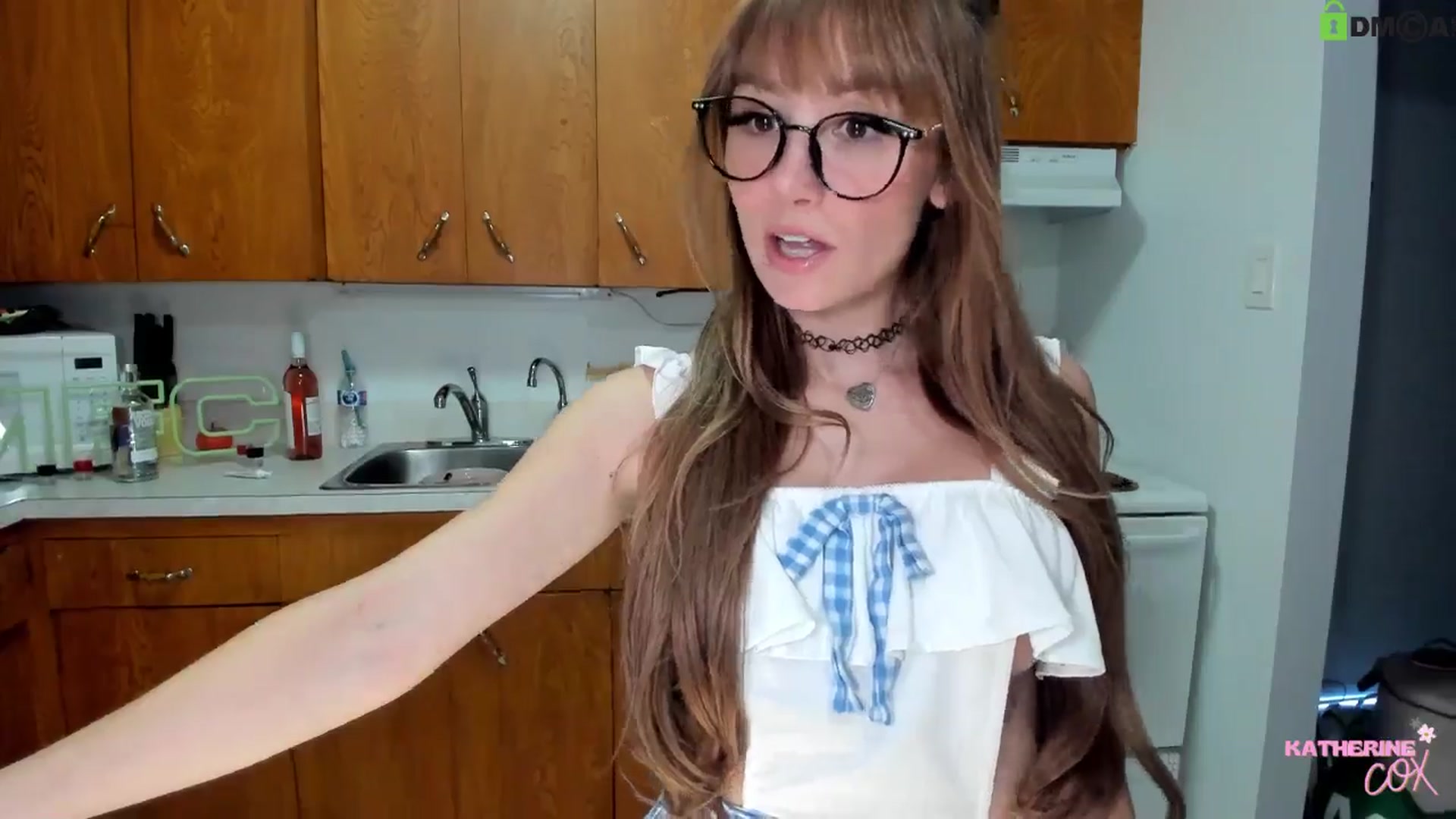 Gallery image thumbnail from KatherineCox's myfreecams stream on, 09/08/2024, 05:36 image 10 of 20