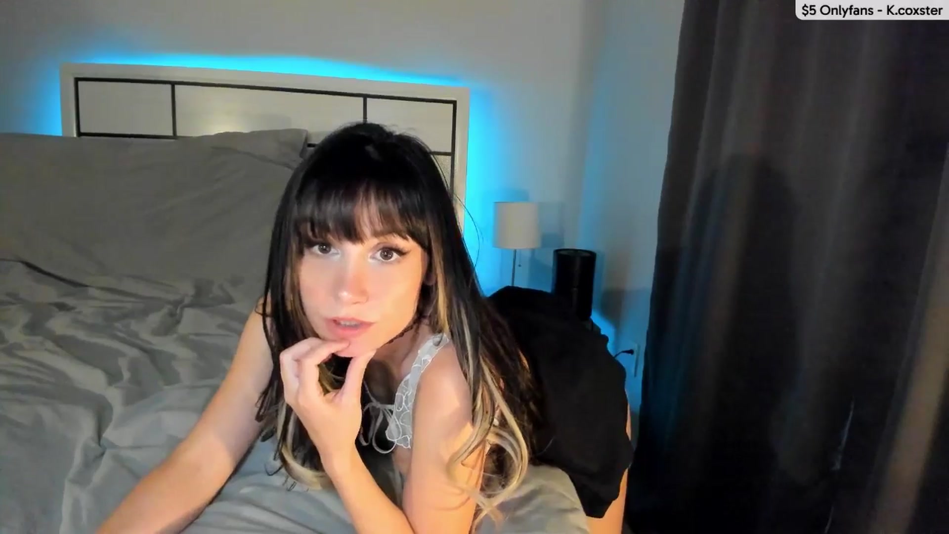 Gallery image thumbnail from KatherineCox's myfreecams stream on, 02/20/2025, 24:10 image 13 of 20