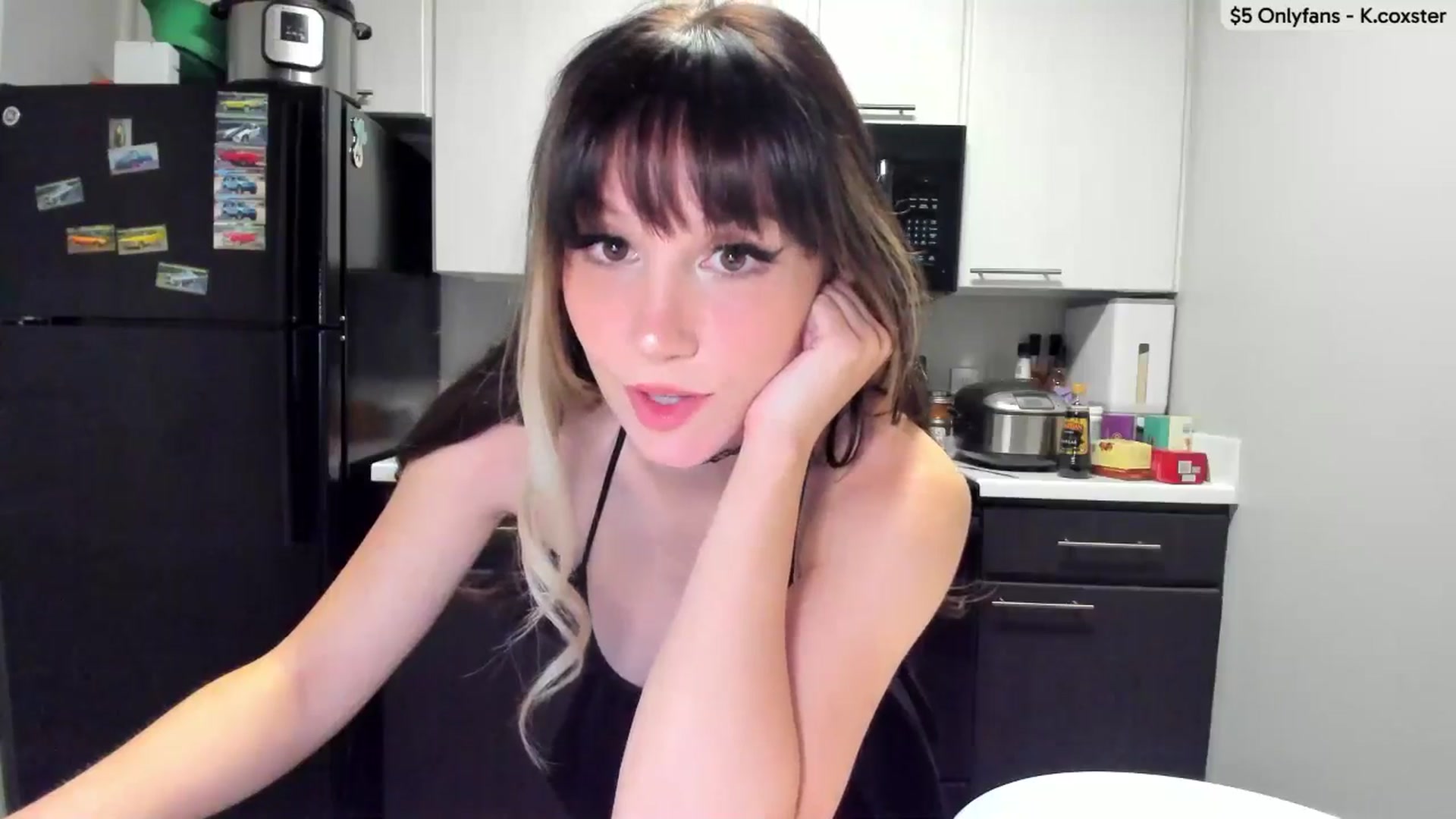 Gallery image thumbnail from KatherineCox's myfreecams stream on, 02/27/2025, 22:27 image 16 of 20