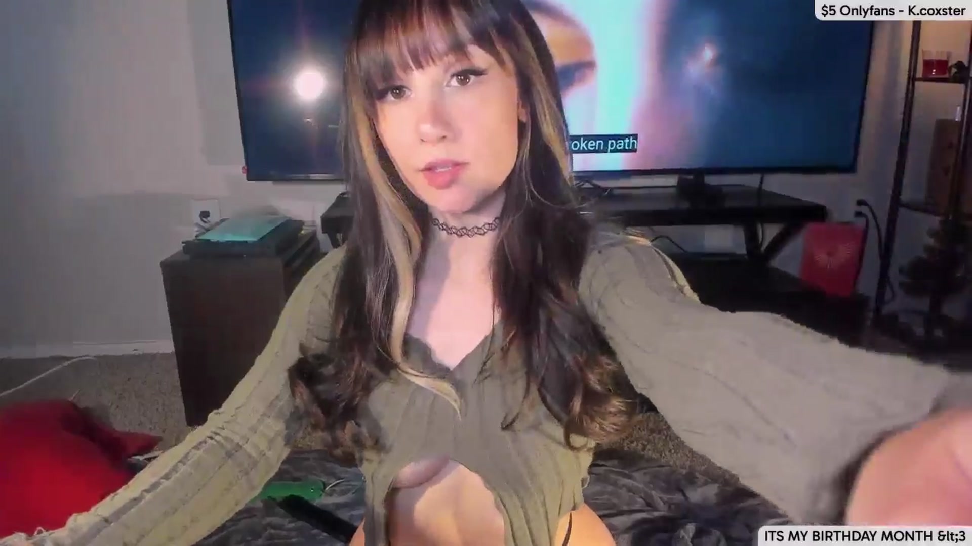 Gallery image thumbnail from KatherineCox's myfreecams stream on, 03/05/2025, 24:47 image 20 of 20