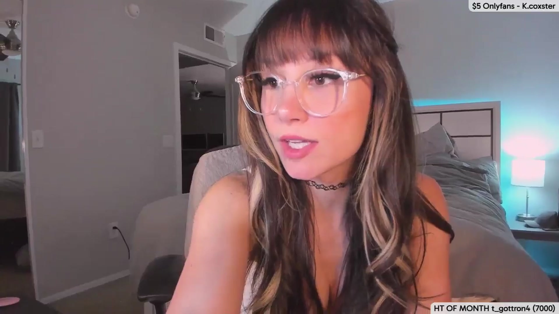 Gallery image thumbnail from KatherineCox's myfreecams stream on, 03/31/2025, 23:51 image 4 of 20