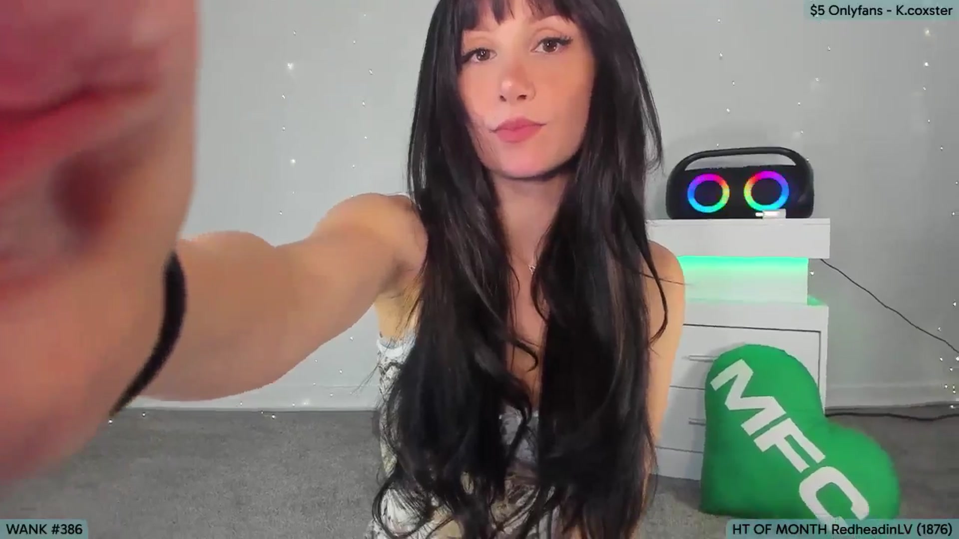 Gallery image thumbnail from KatherineCox's myfreecams stream on, 08/22/2025, 22:15 image 4 of 20