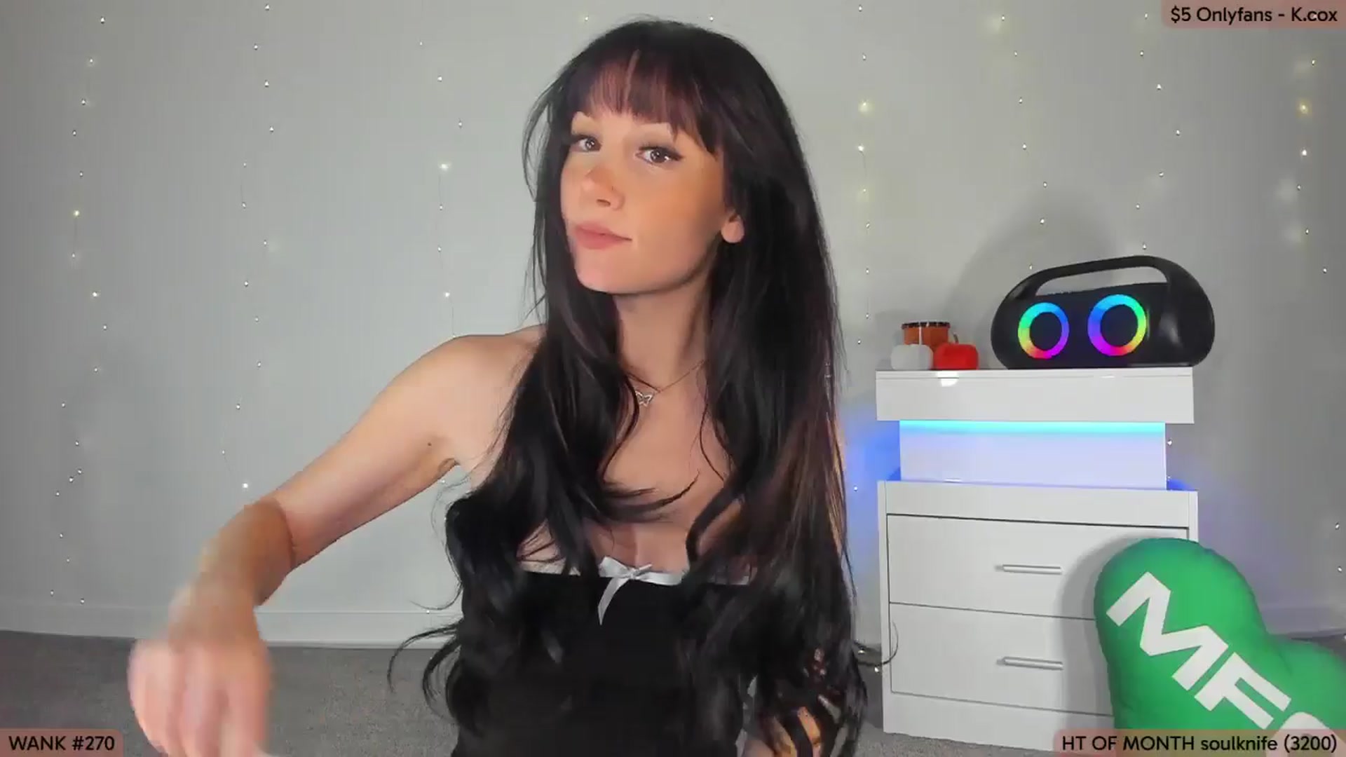 Gallery image thumbnail from KatherineCox's myfreecams stream on, 10/01/2025, 01:04 image 13 of 20