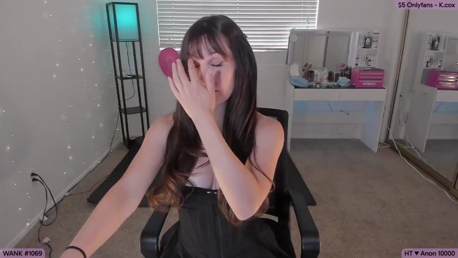Gallery image thumbnail from KatherineCox's myfreecams stream on, 04/13/2026, 23:55 image 20 of 20