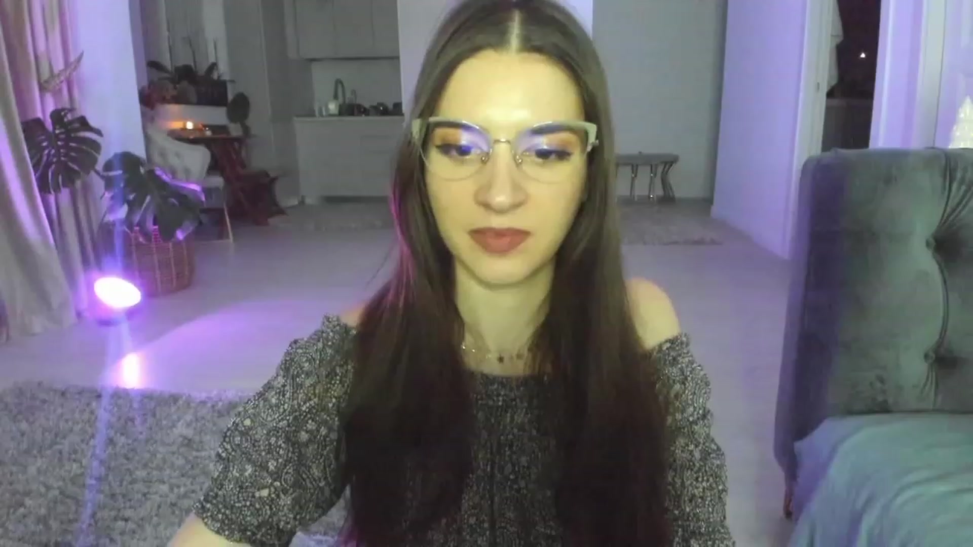 Gallery image thumbnail from Kathryn's myfreecams stream on, 12/18/2022, 21:23 image 15 of 20